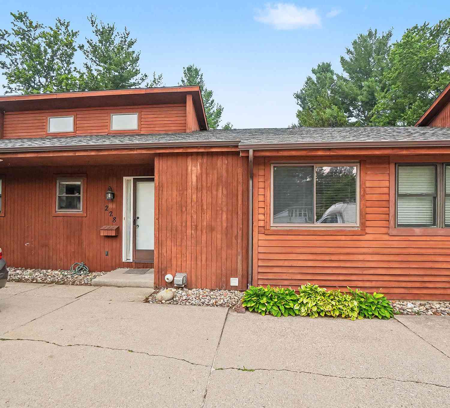 Condo For Sale - 228 S Wall Street #2<br/> Zeeland, MI 49464