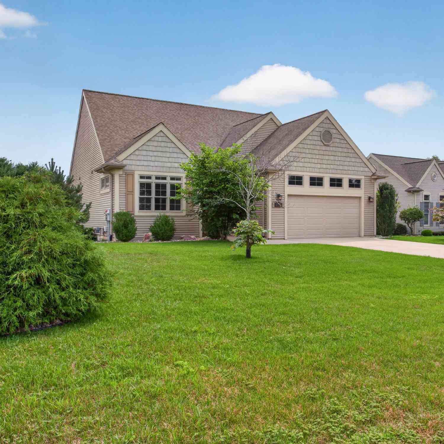 Condo For Sale - 3605 Deerfield Court<br/> Grass Lake, MI 49240