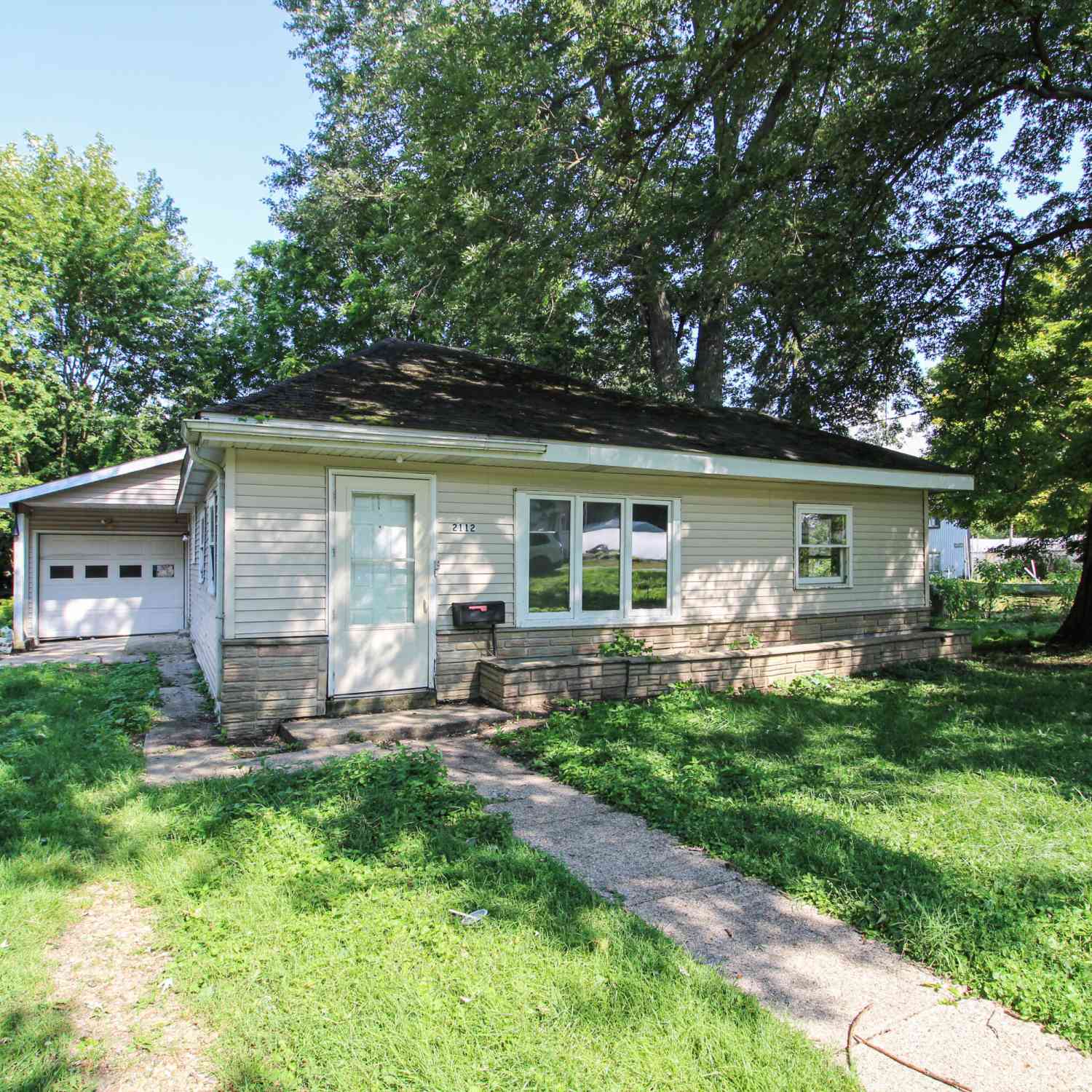 Homes For Sale - 2112 N Westnedge Avenue<br/> Kalamazoo County, Kalamazoo, MI 49007