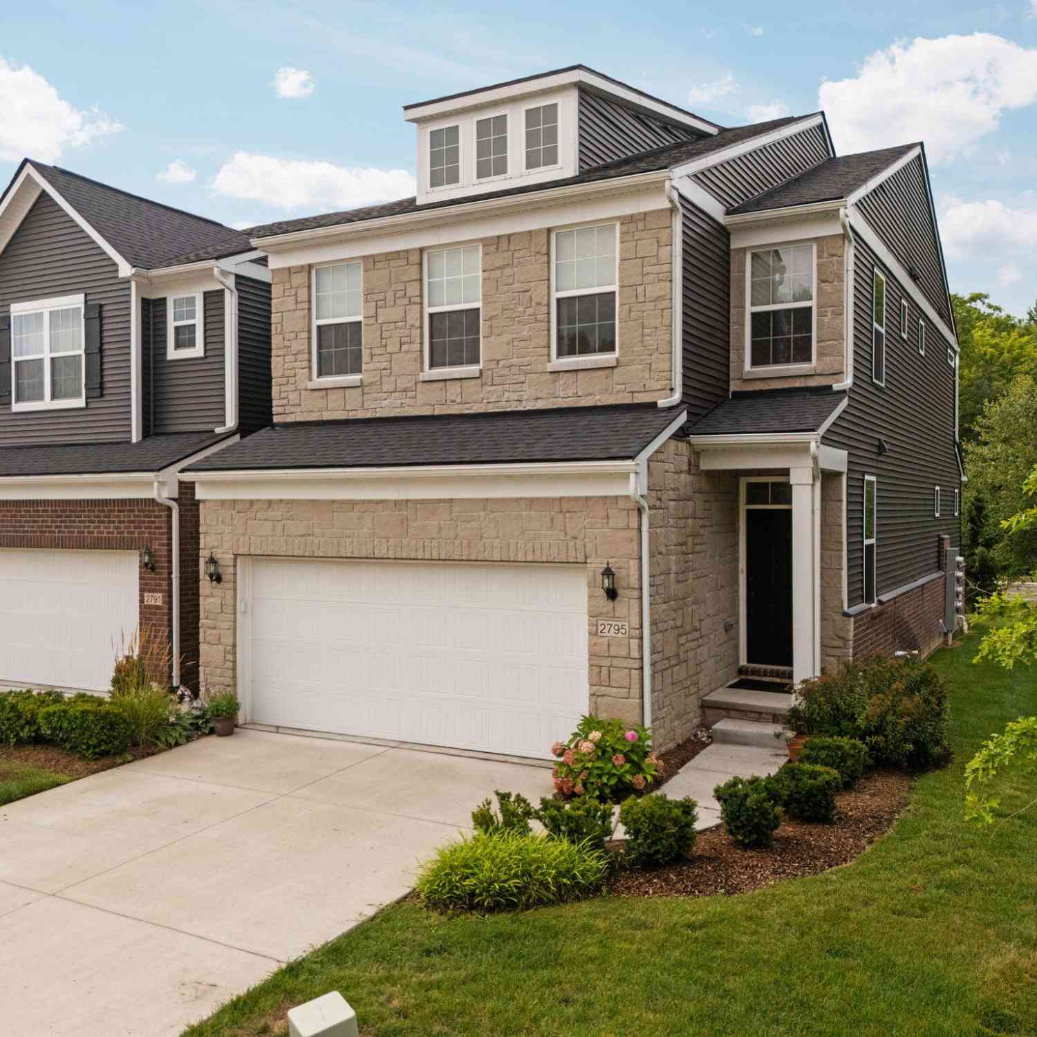 Condo For Sale - 2795 Willow Court<br/> Ann Arbor, MI 48108