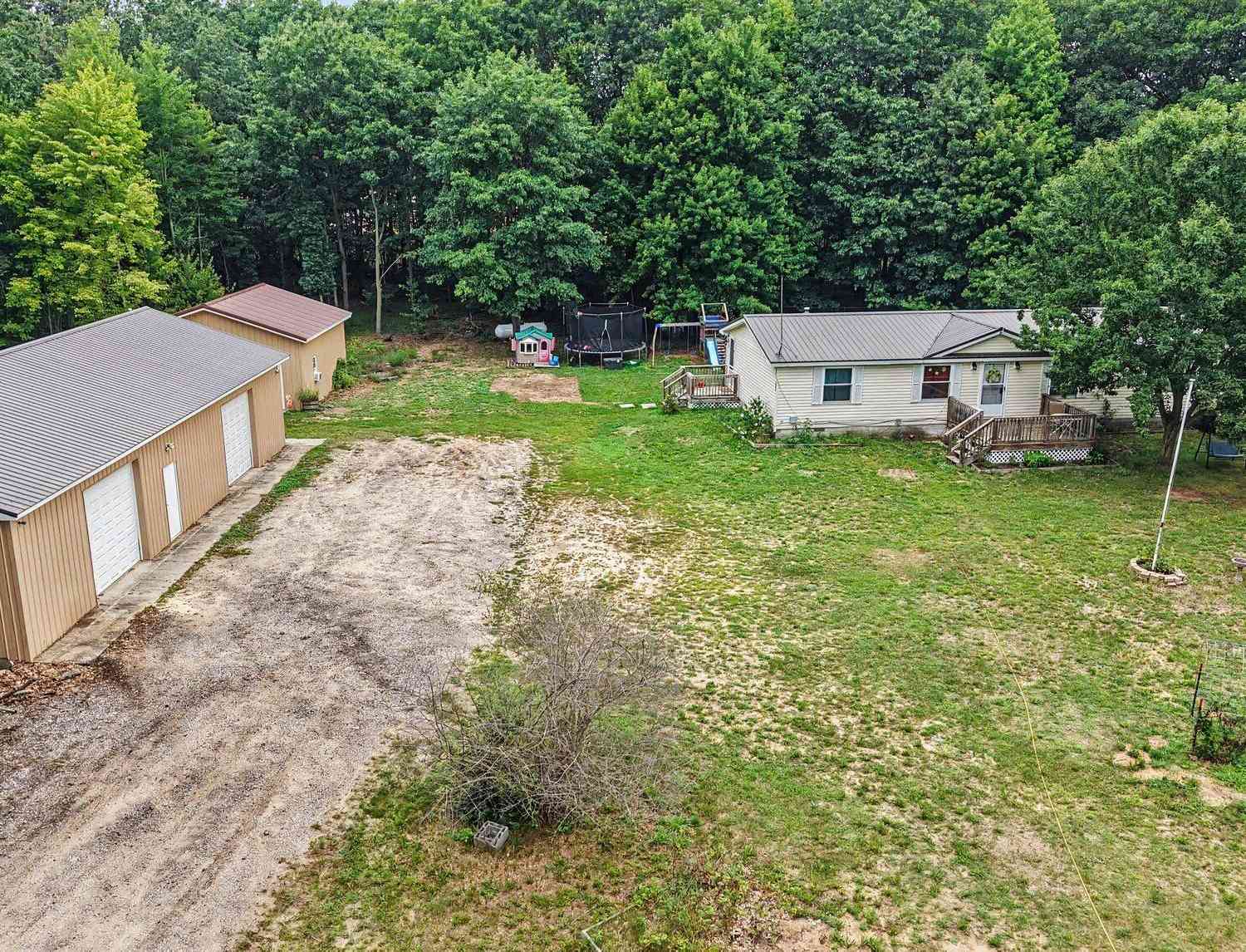 Homes For Sale - 5847 W Austrian Pine Lane<br/> Newaygo County, Grant, MI 49327