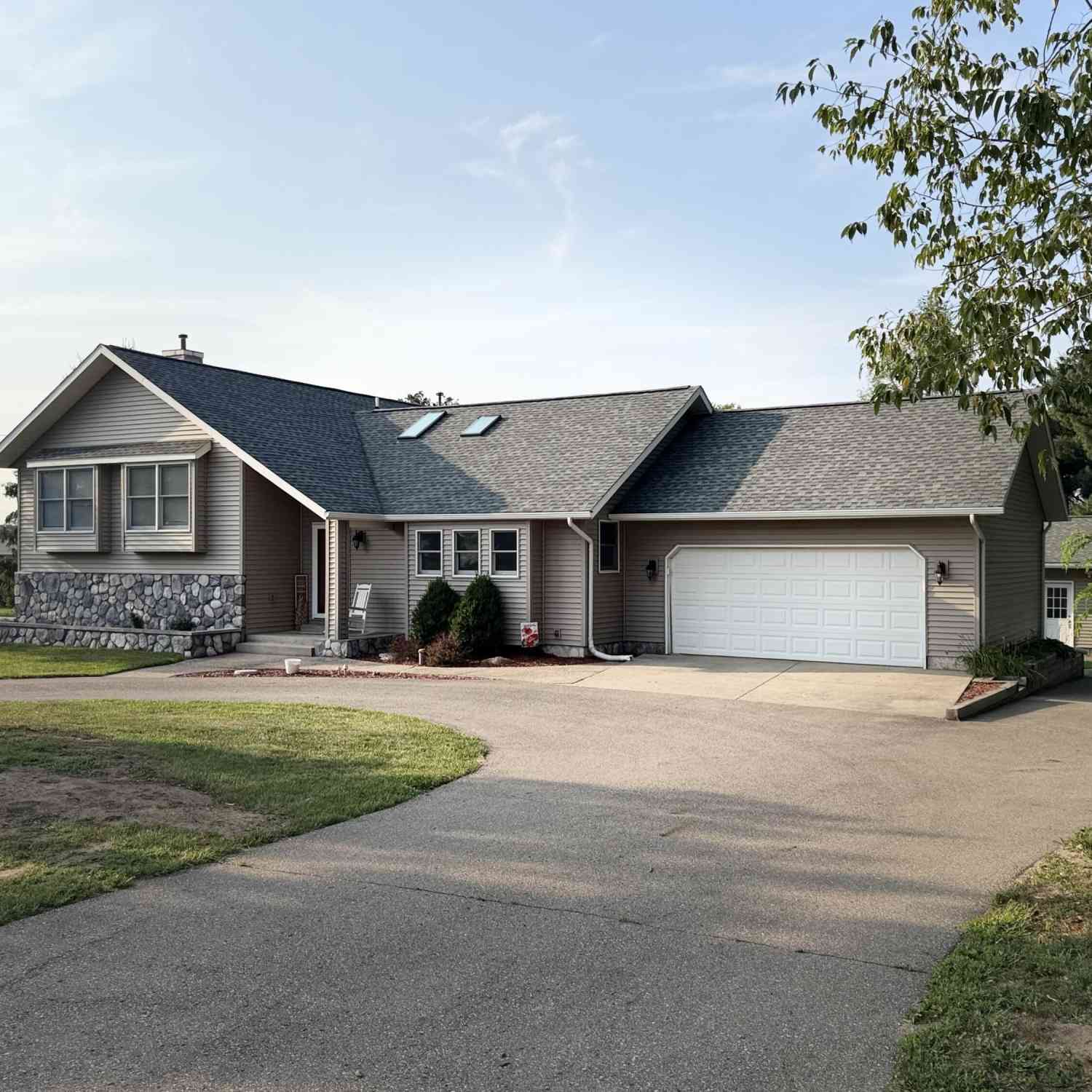 Homes For Sale - 1055 Miller Road<br/> Plainwell, MI 49080
