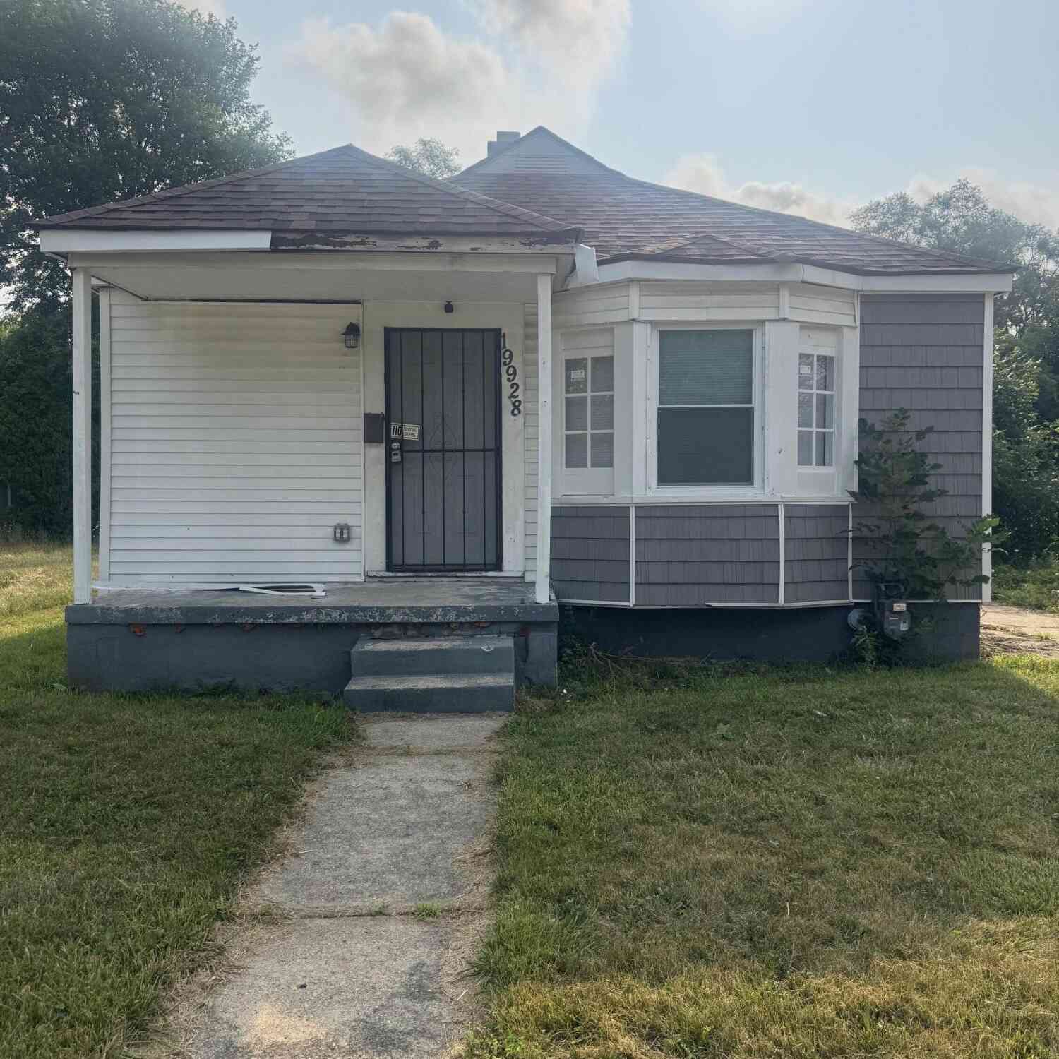 Homes For Rent - 19928 Annott Avenue<br/> Detroit, MI 48205