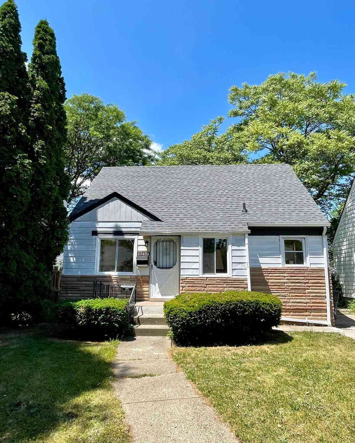 Homes For Rent - 20495 Mendota Street<br/> Detroit, MI 48221