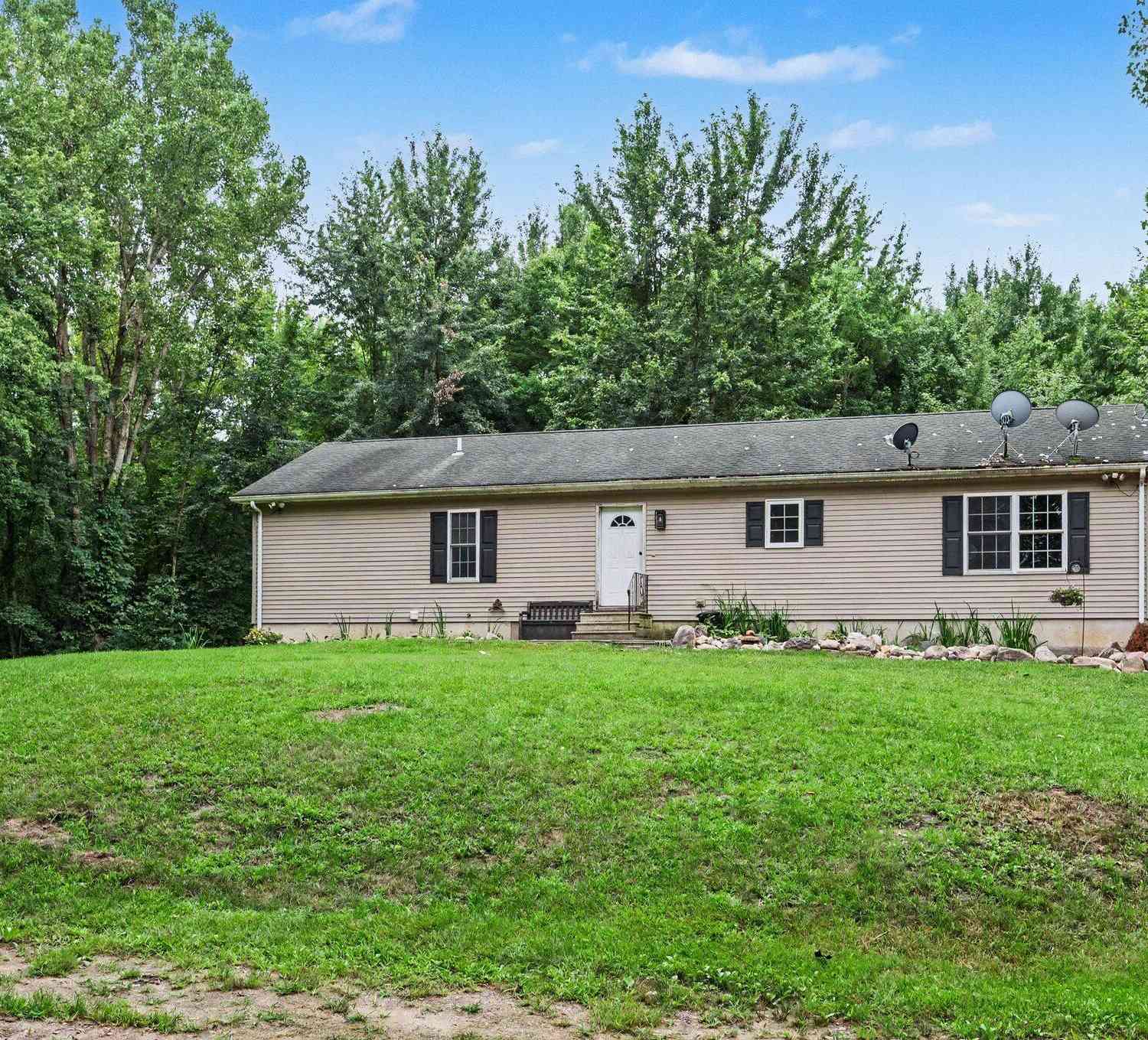 Homes For Sale - 25203 Baseline Road<br/> Allegan, MI 49010