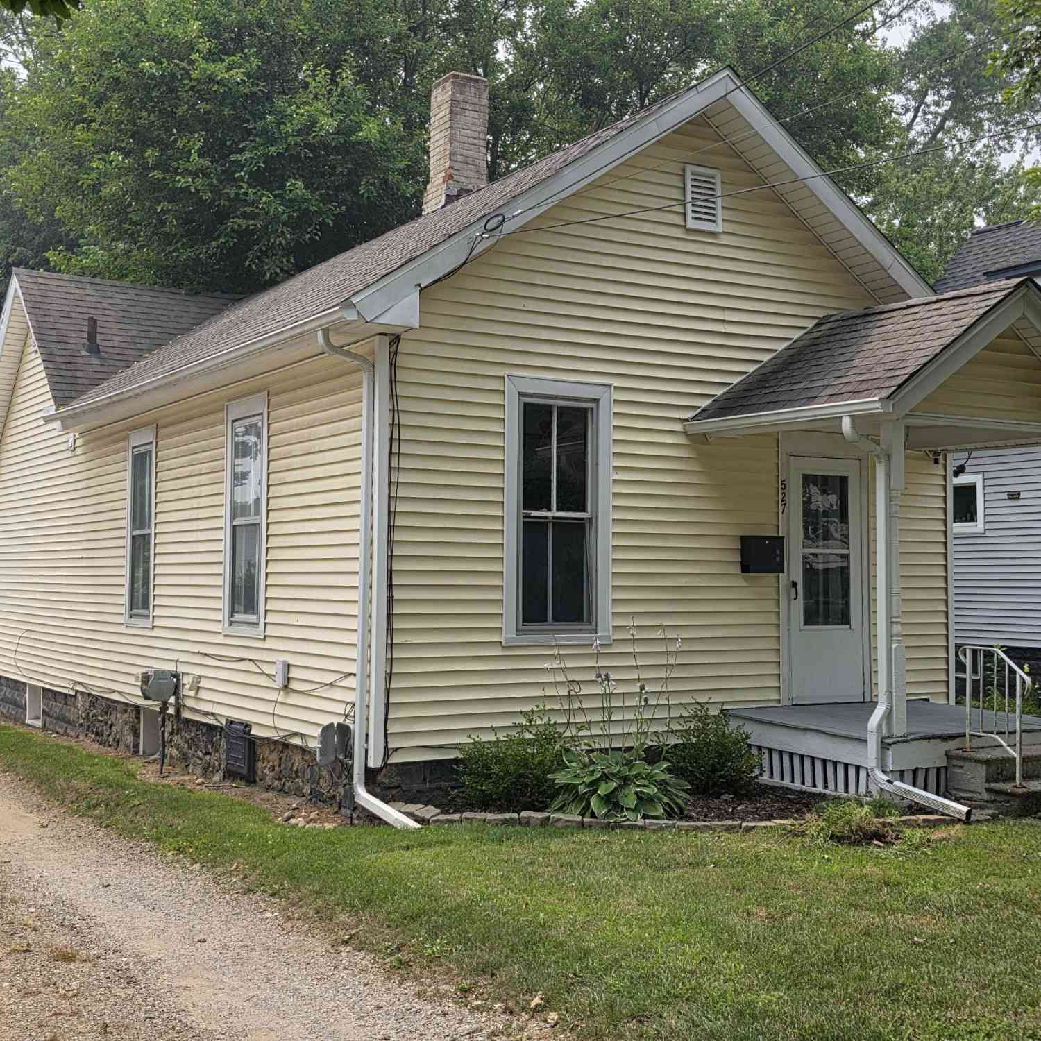 Homes For Sale - 527 Webb Street<br/> Jackson, MI 49202