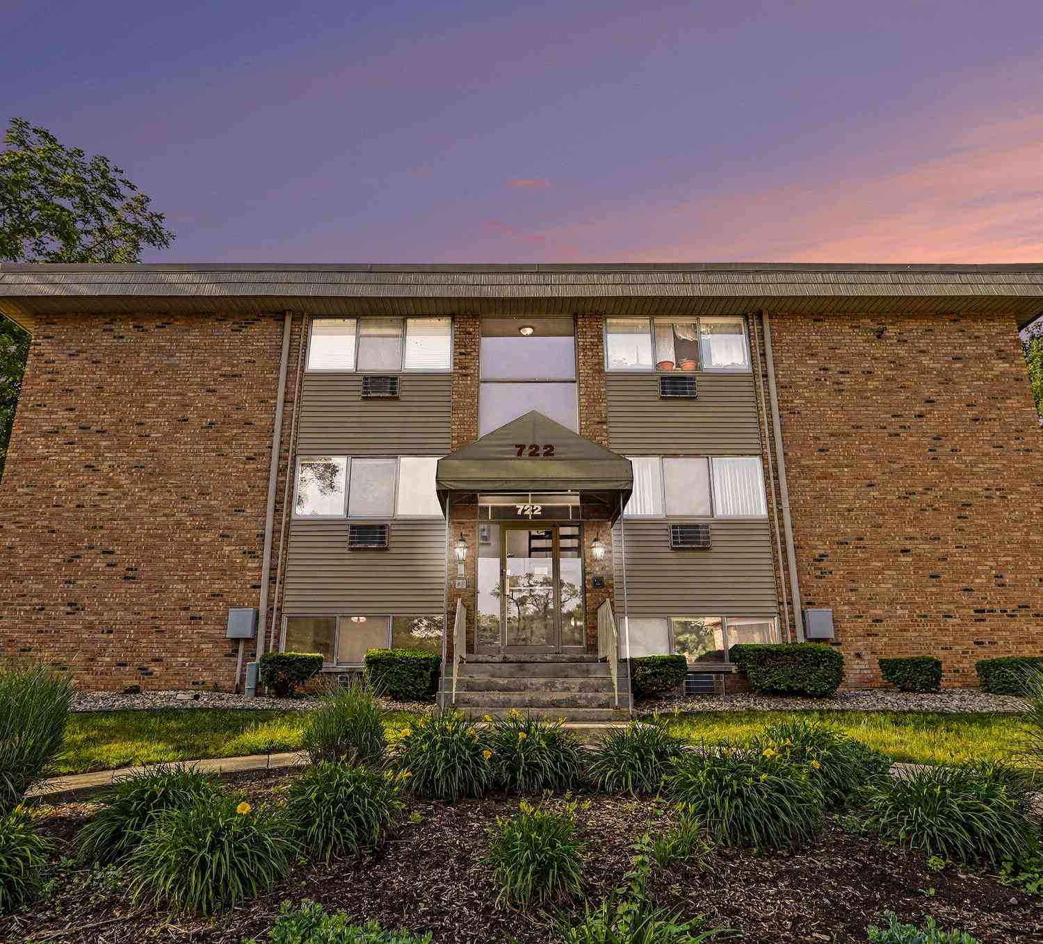 Condo For Sale - 722 W Kilgore Road #102<br/> Kalamazoo County, Kalamazoo, MI 49008