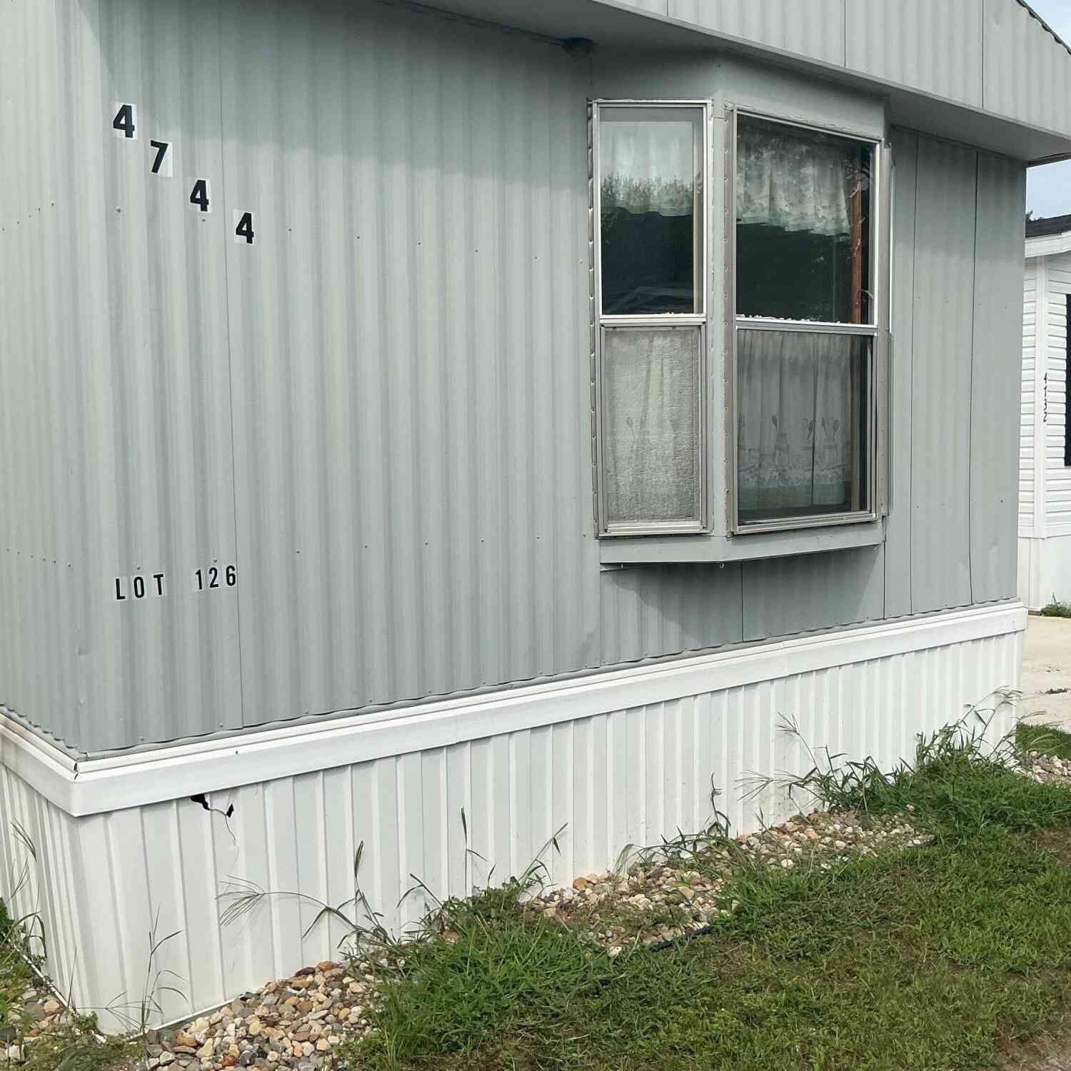 Mobile Home For Sale - 4744 Oaklawn Street #LOT 126<br/> Kalamazoo, MI 49009