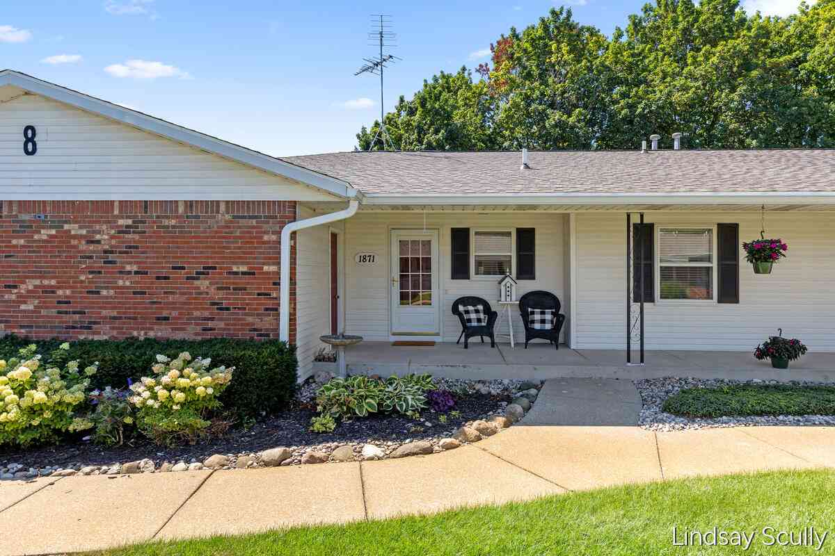 Condo For Sale - 1871 E Elizabeth Lane<br/> Jenison, MI 49428