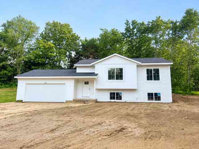 Homes For Sale - 1330 Red Fox Court<br/> Allegan, MI 49010