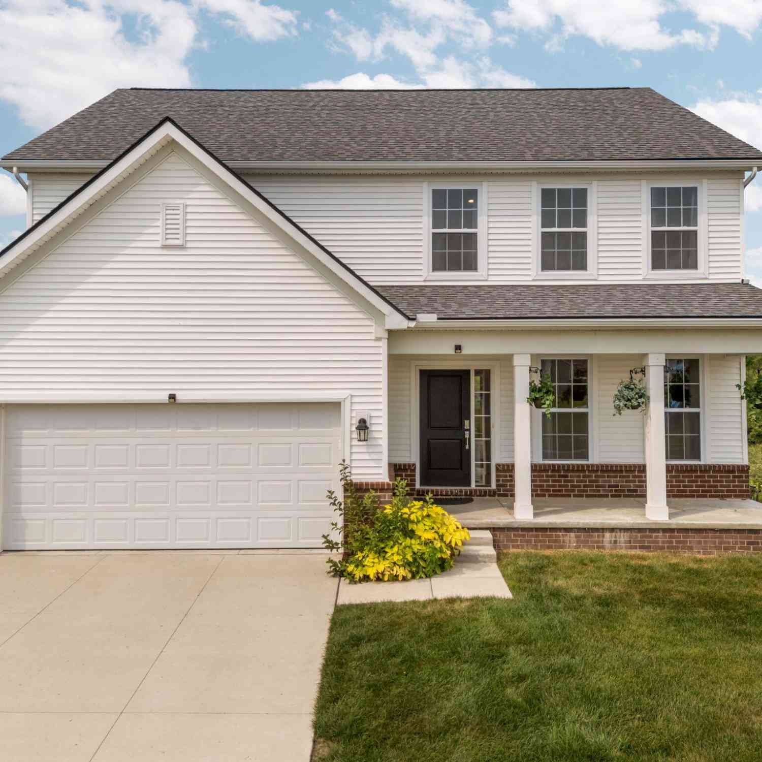 Homes For Sale - 2703 Maize Lp<br/> Saline, MI 48176