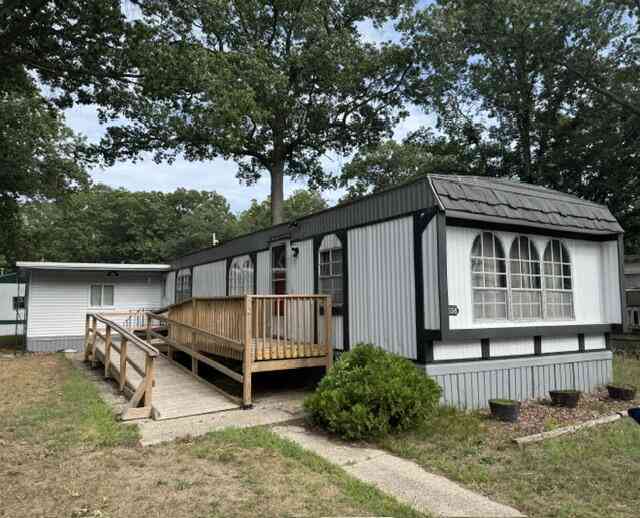 Mobile Home For Sale - 556 Harvest Lane<br/> Muskegon, MI 49442