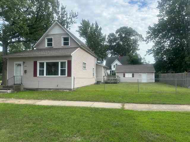 Homes For Sale - 283 W Forest Avenue<br/> Muskegon, MI 49441