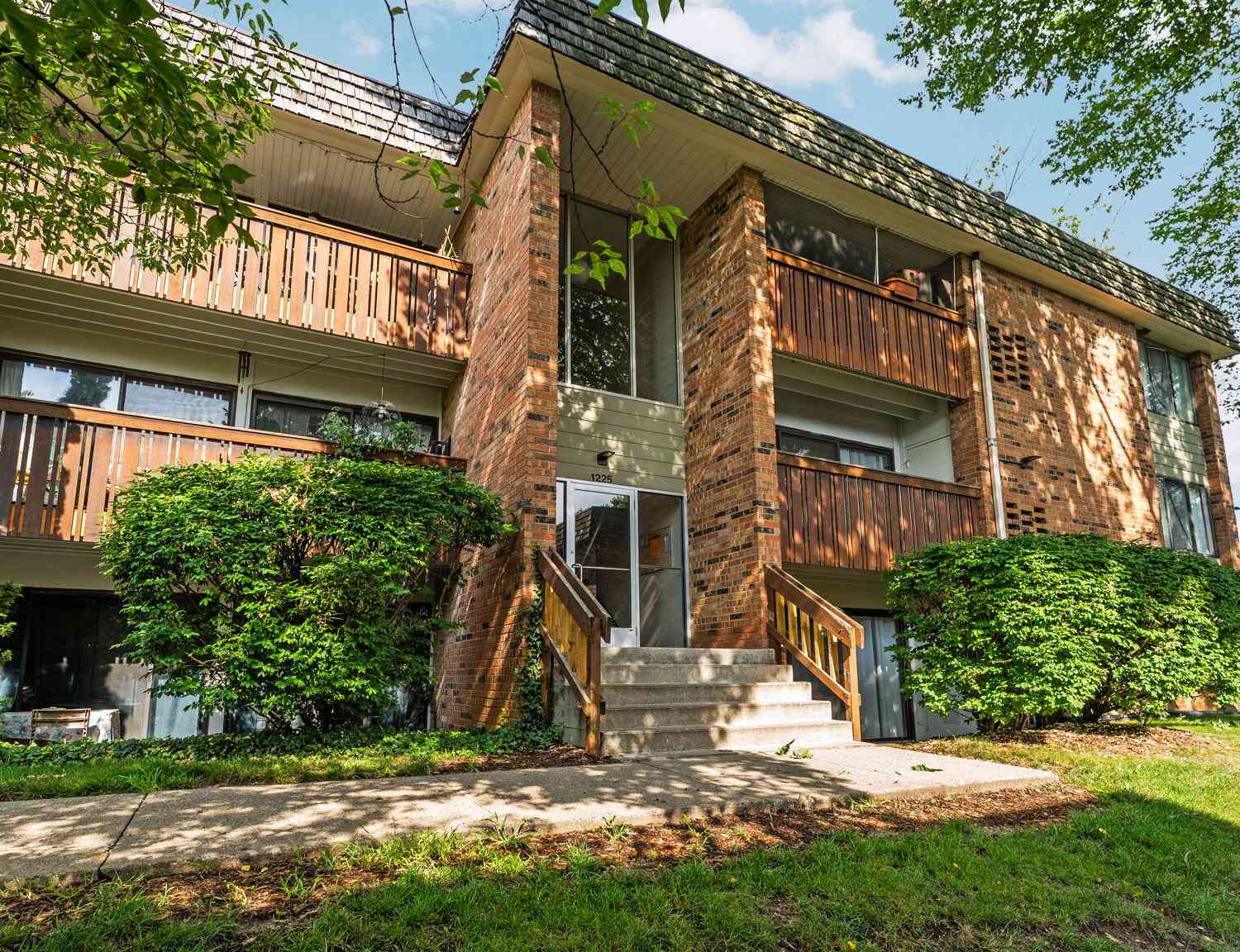 Condo For Sale - 1225 S Maple Road #105<br/> Ann Arbor, MI 48103