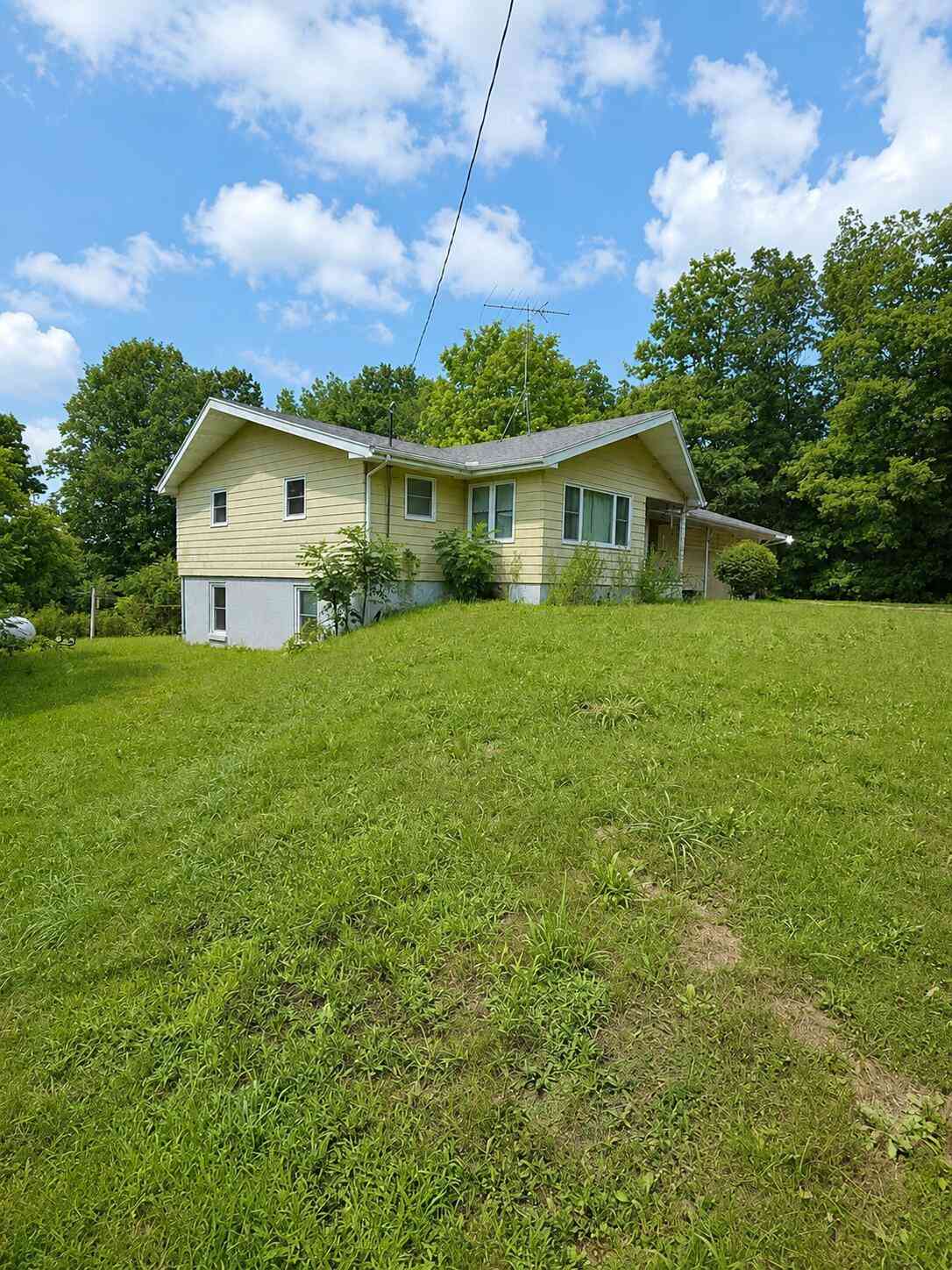 Homes For Sale - 12215 Leonard Road<br/> Nunica, MI 49448