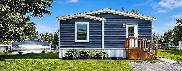 Mobile Home For Sale - 6995 Shamley Avenue<br/> Kent County, Belmont, MI 49306