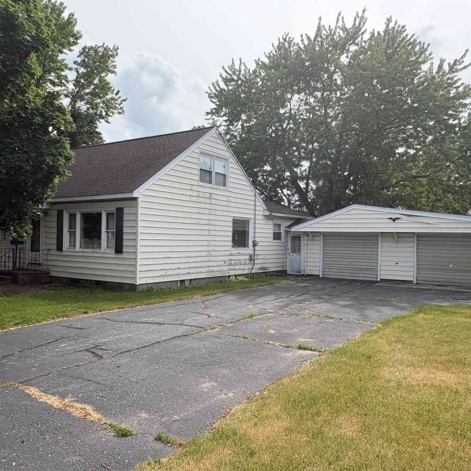 Homes For Sale - 1782 Vine Street<br/> Manistee, MI 49660