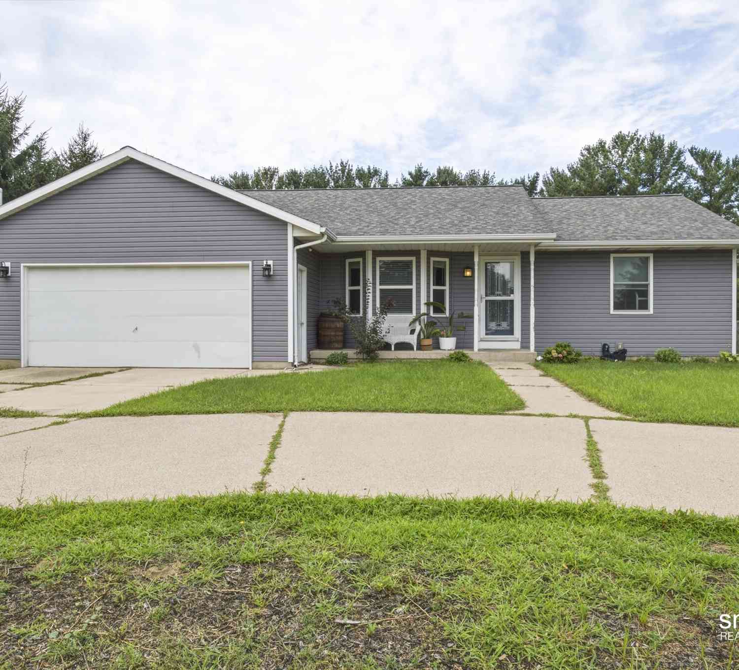 Homes For Sale - 6703 28th Avenue<br/> Hudsonville, MI 49426