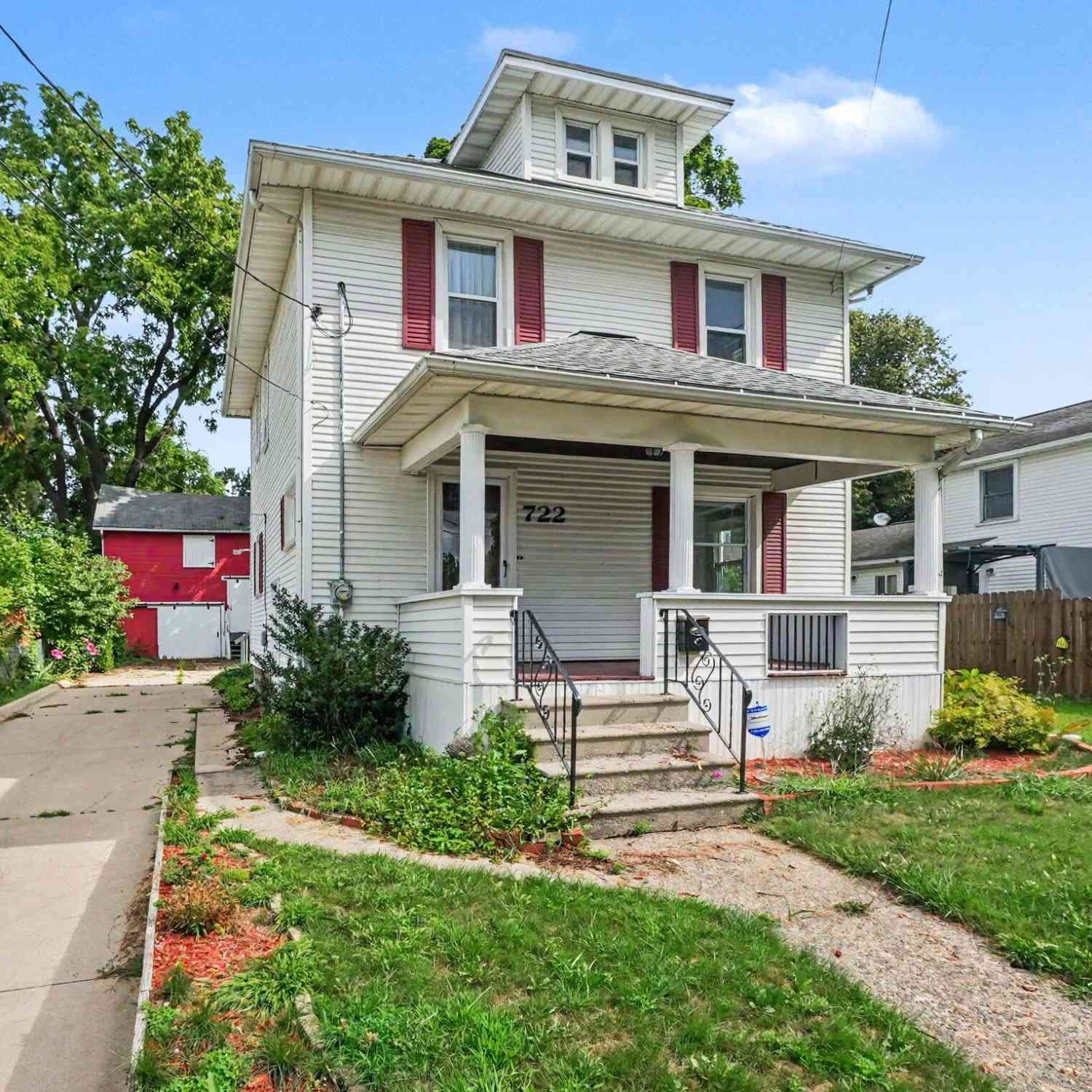 Homes For Sale - 722 Webb Street<br/> Jackson, MI 49202