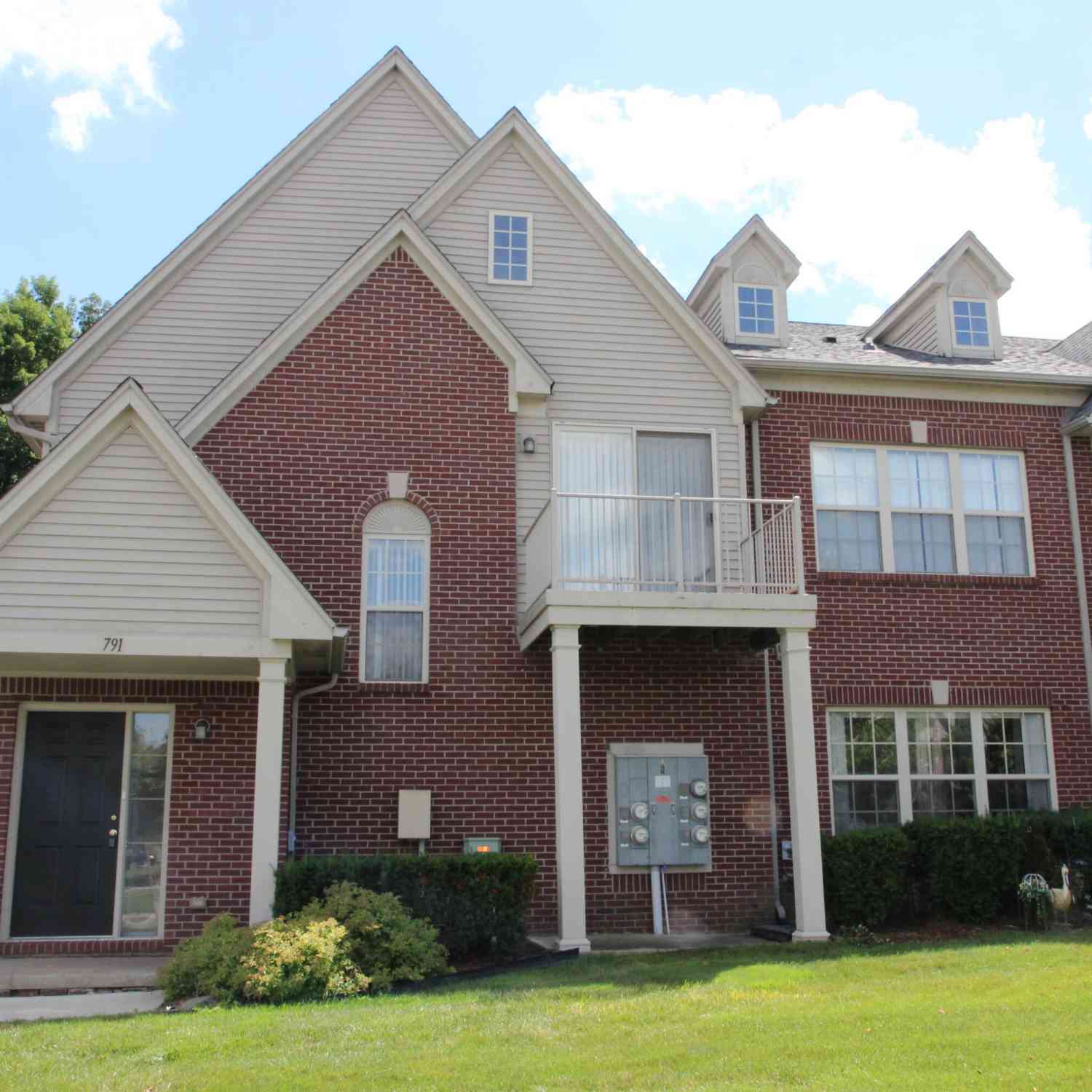 Condo For Rent - 791 Addington Lane<br/> Ann Arbor, MI 48108