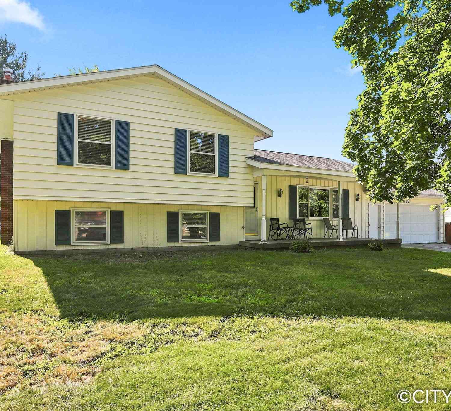 Homes For Sale - 418 Harrison Street<br/> Coopersville, MI 49404