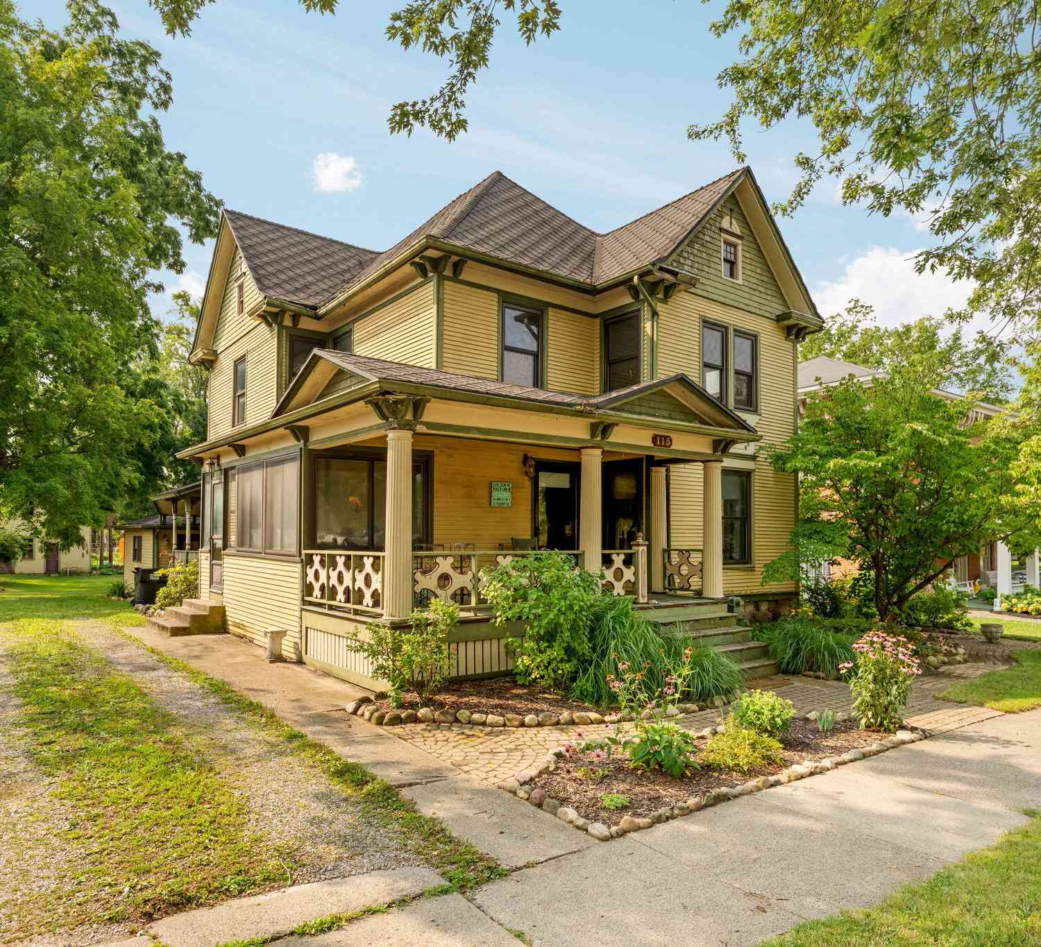 Homes For Sale - 115 W Main Street<br/> Washtenaw County, Manchester, MI 48158