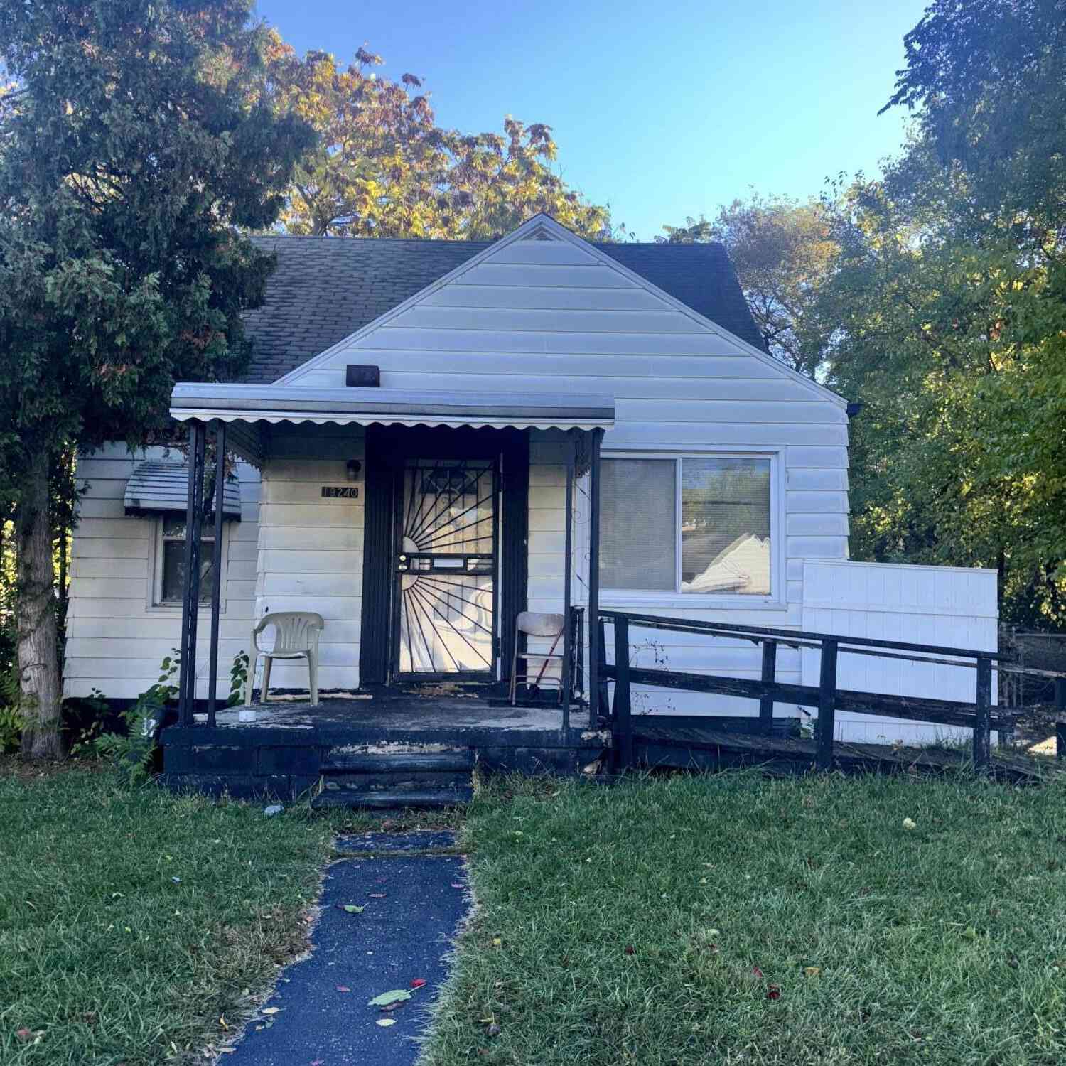 Homes For Sale - 19240 Hull Street<br/> Detroit, MI 48203