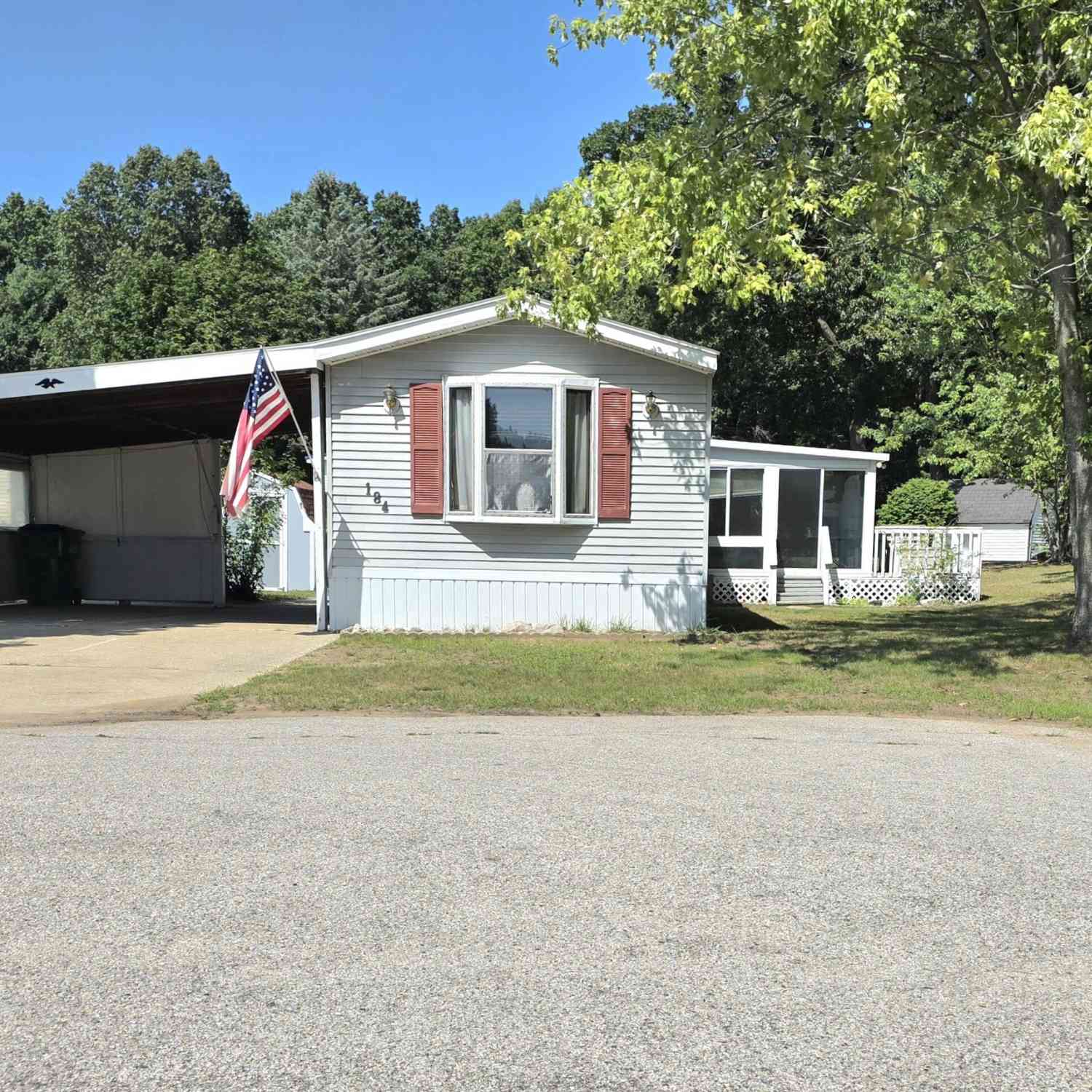 Mobile Home For Sale - 184 Birch Court<br/> Muskegon County, Muskegon, MI 49445