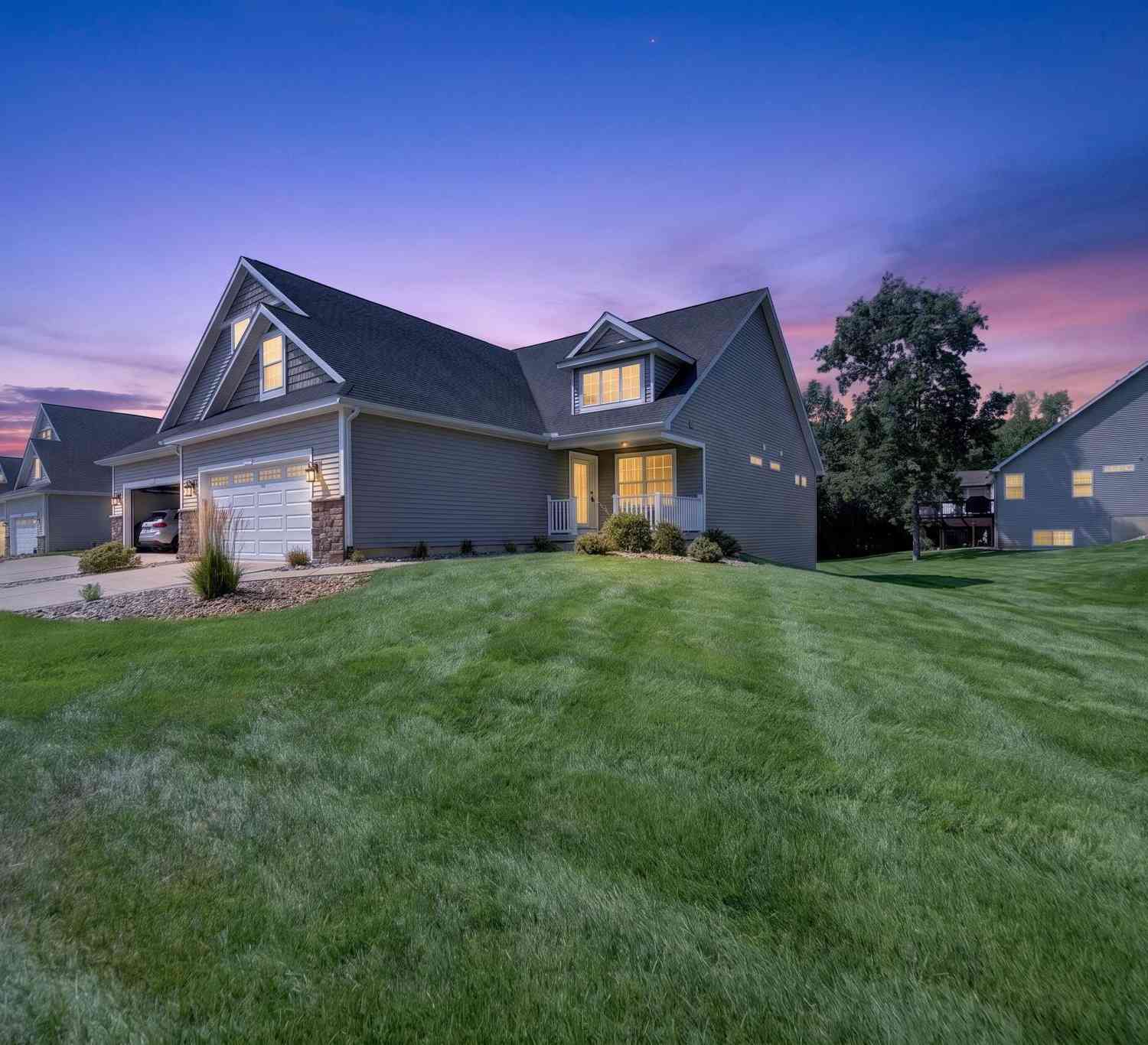 Condo For Sale - 4048 Stoneridge Drive<br/> Jackson County, Jackson, MI 49203