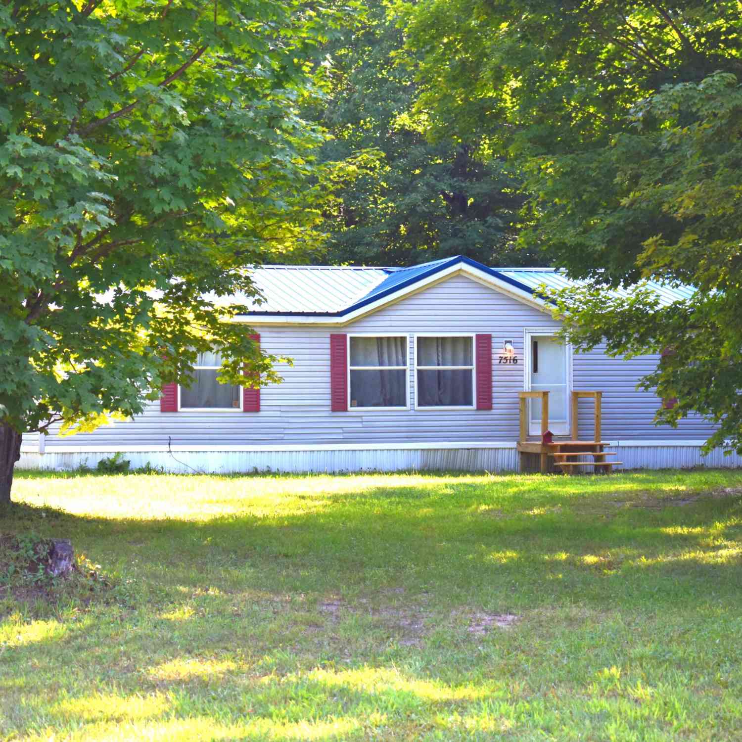 Mobile Home For Sale - 7516 Covert Road<br/> Mancelona, MI 49659