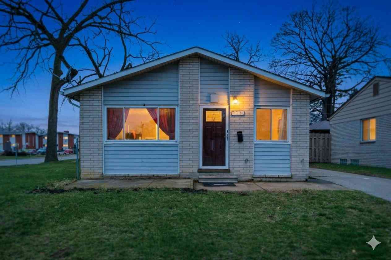 Homes For Sale - 170 Beyne Street<br/> Macomb County, Mount Clemens, MI 48043
