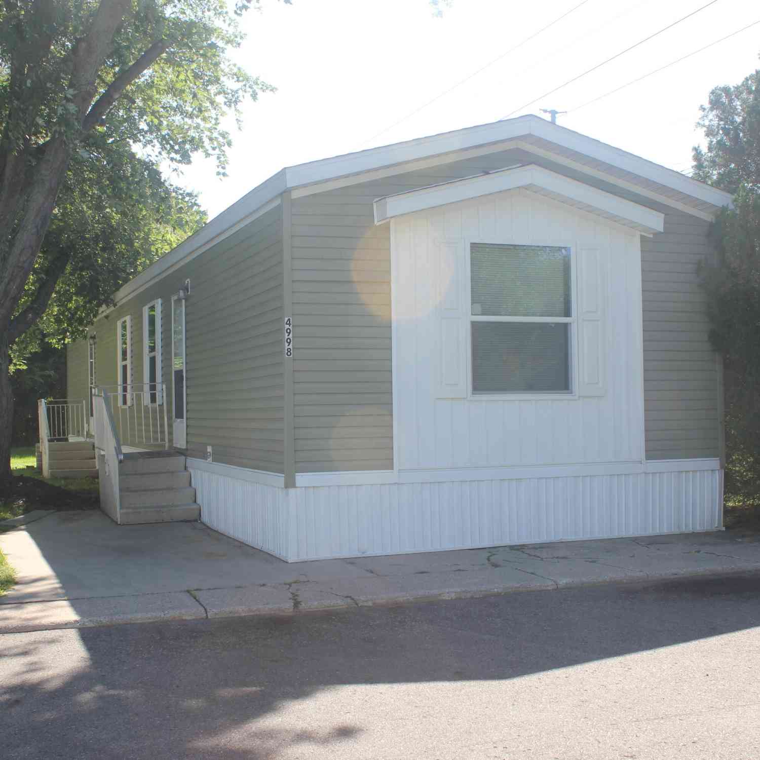 Mobile Home For Sale - 4998 Marlette Avenue<br/> Kentwood, MI 49548