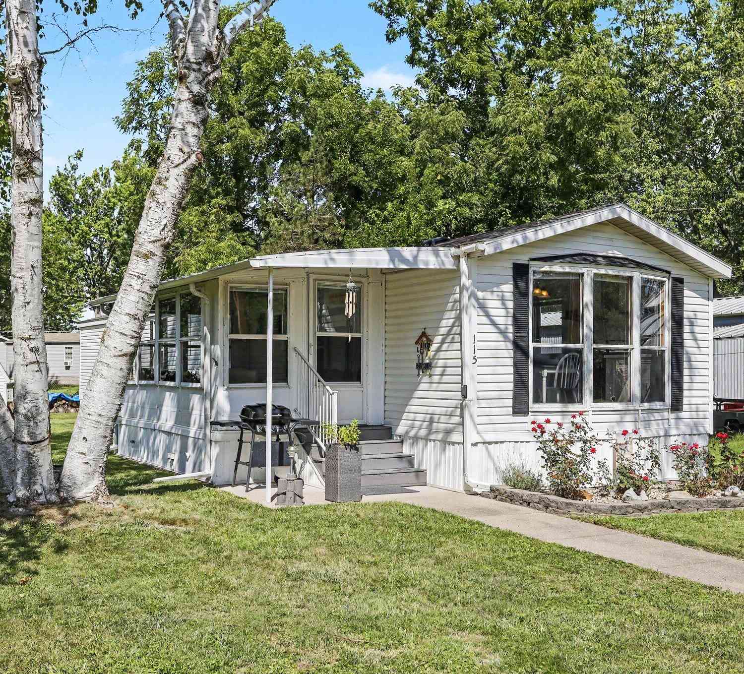 Mobile Home For Sale - 115 Lucky Drive<br/> Branch County, Coldwater, MI 49036