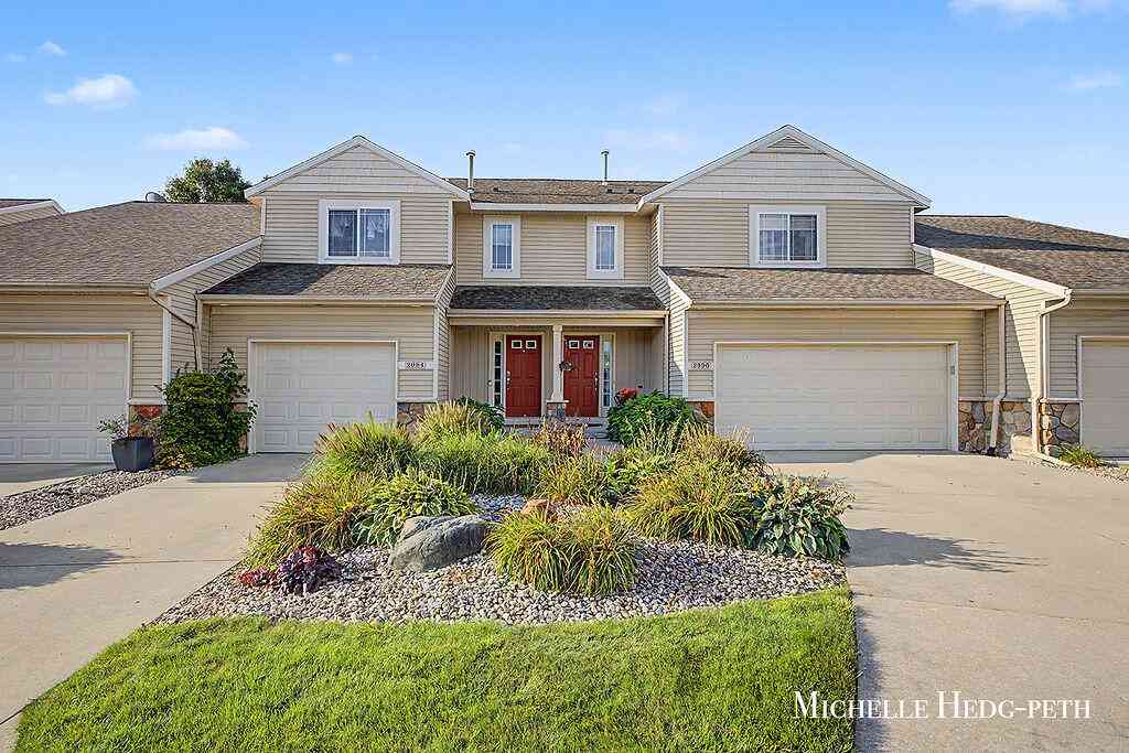 Condo For Sale - 2984 Edgestone Drive #22<br/> Hudsonville, MI 49426