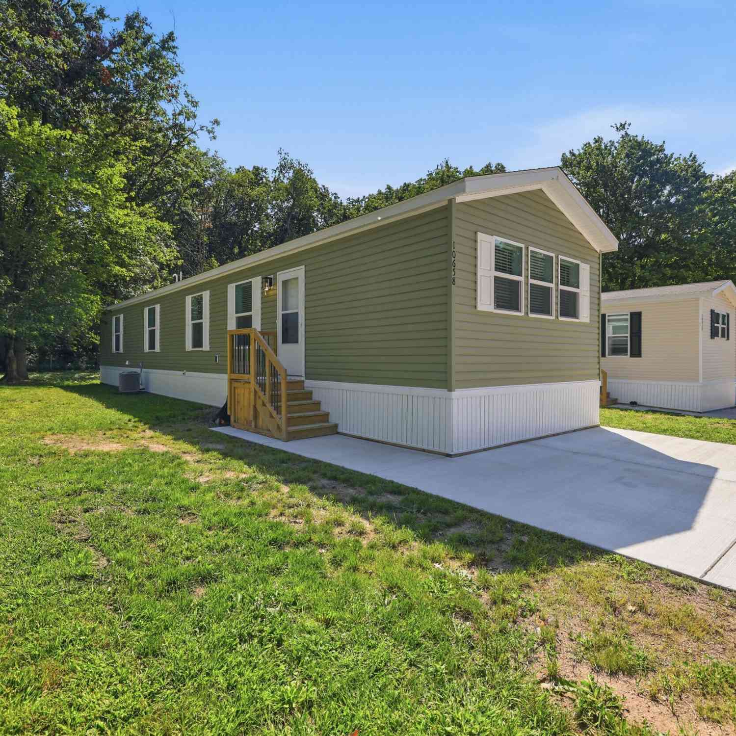 Mobile Home For Sale - 10658 Orion Drive<br/> Rockford, MI 49341