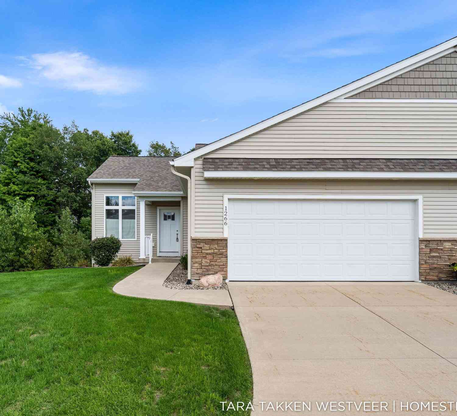 Condo For Sale - 1266 S Village Circle<br/> Kalamazoo, MI 49009