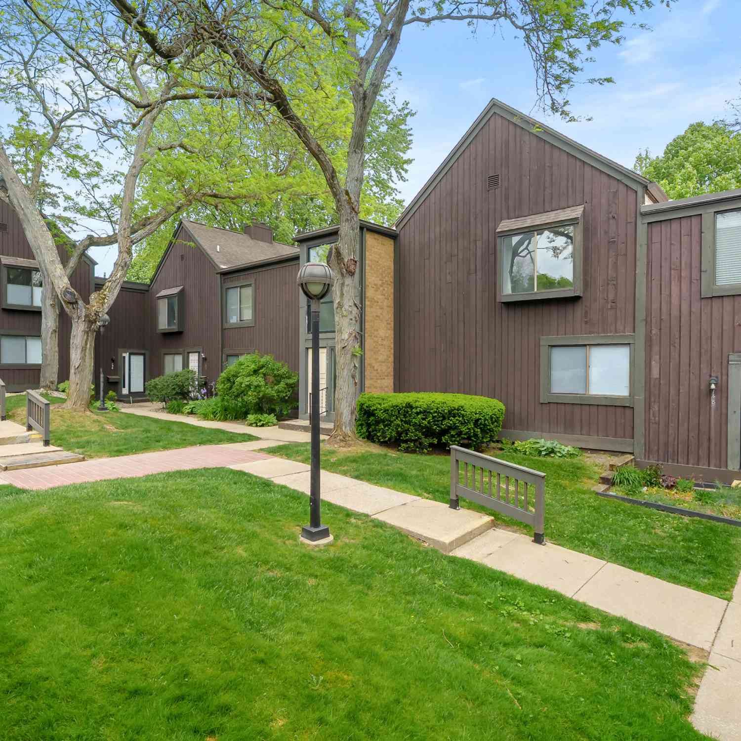 Condo For Sale - 150 Carberry Hill Court #D<br/> Kalamazoo County, Kalamazoo, MI 49006