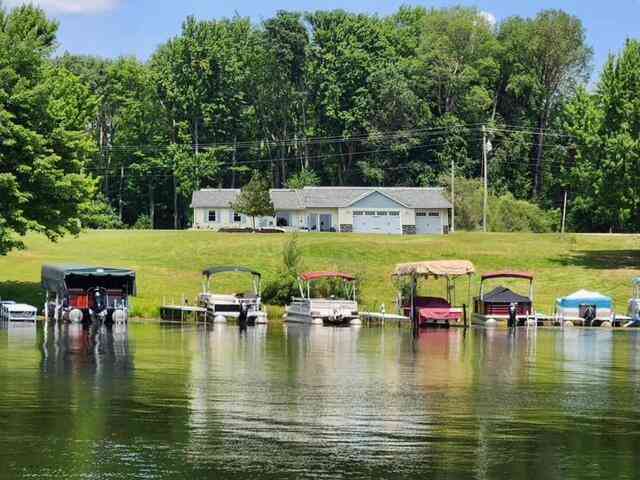 Homes For Sale - 11328 Old Pierce Road<br/> Mecosta County, Canadian Lakes, MI 49346
