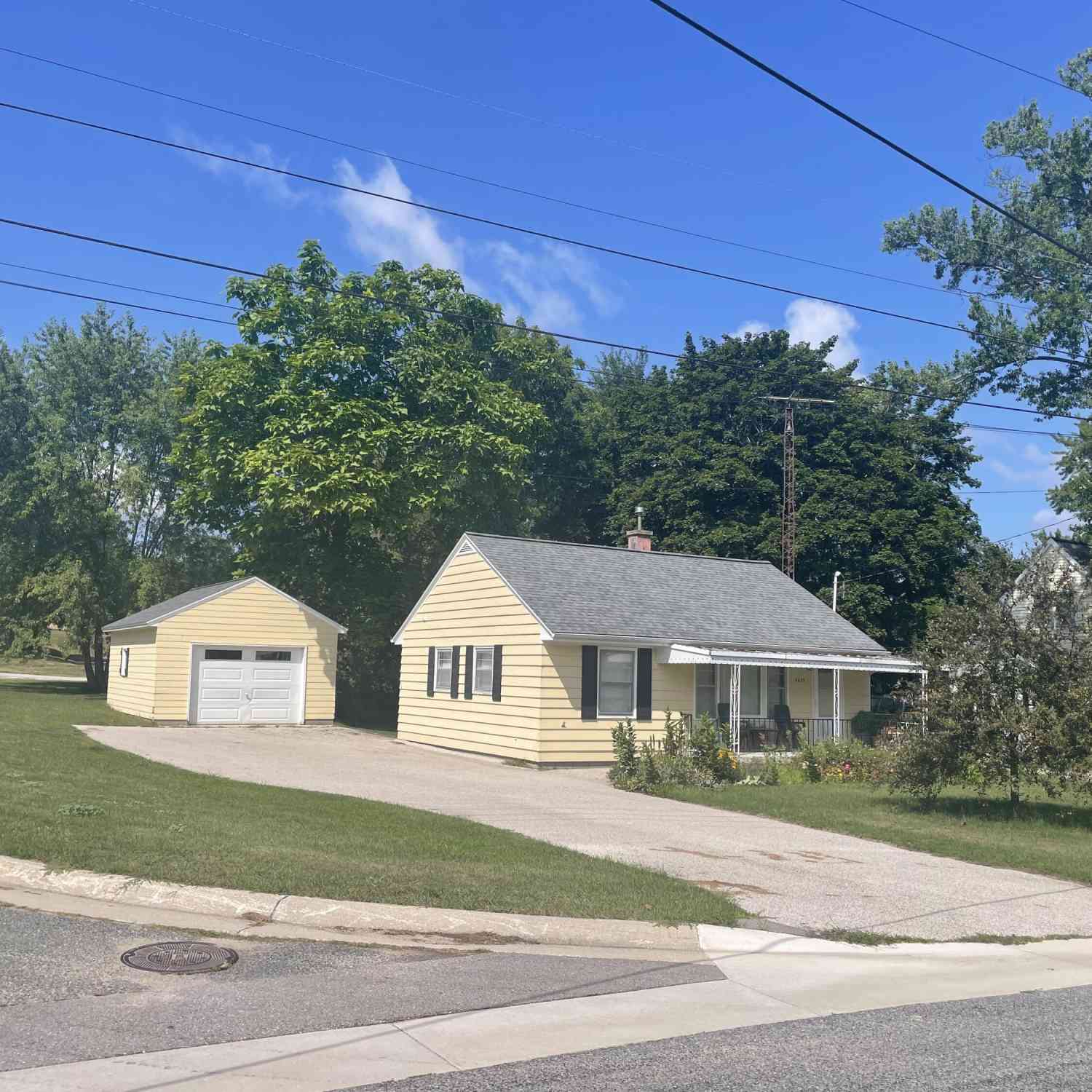 Homes For Sale - 4675 3rd Street<br/> Oceana County, New Era, MI 49446