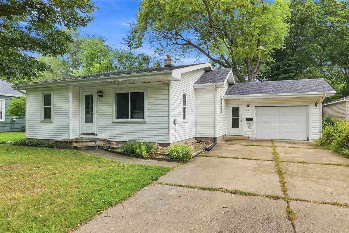 Homes For Sale - 5218 Boylan Avenue<br/> Kalamazoo County, Kalamazoo, MI 49004