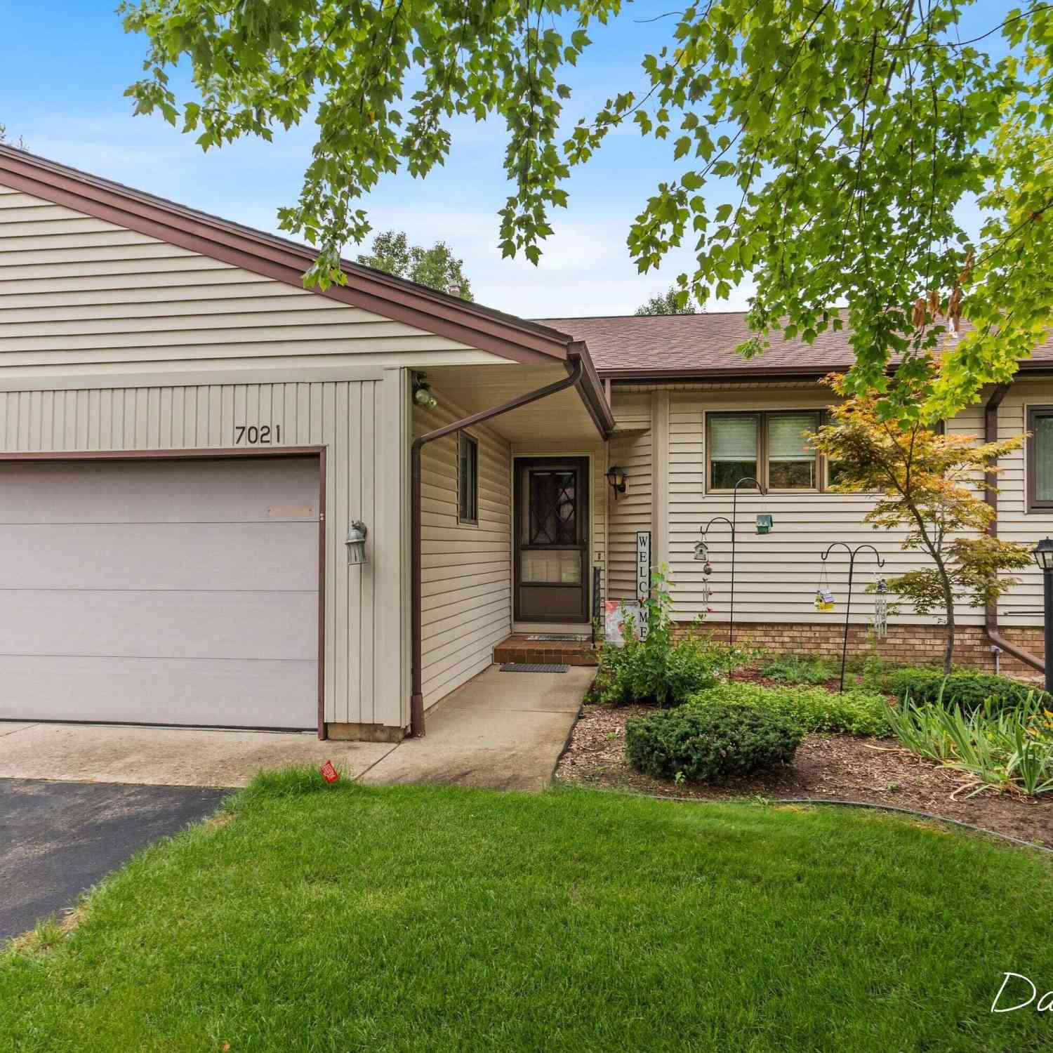 Condo For Sale - 7021 Gardenview Court #19<br/> Byron Center, MI 49315