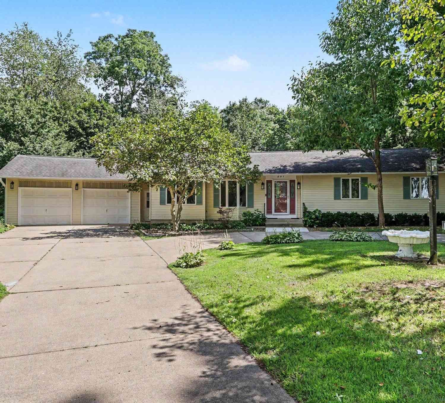 Homes For Sale - 201 S Wattles Road<br/> Battle Creek, MI 49014
