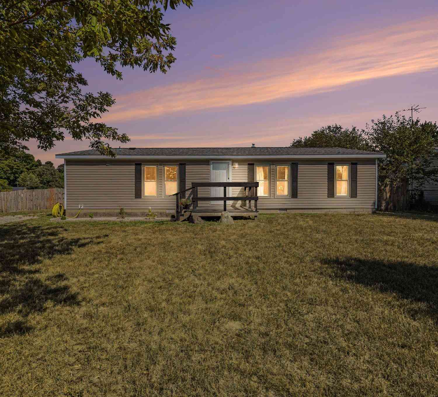 Mobile Home For Sale - 611 Locust Street<br/> Howard City, MI 49329