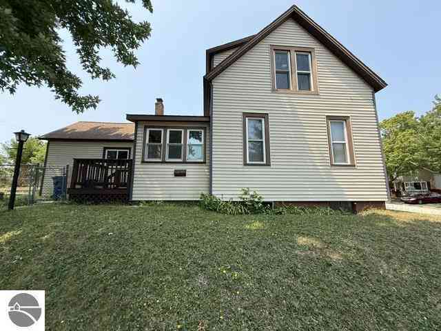 Homes For Sale - 510 5th Street<br/> Ludington, MI 49431