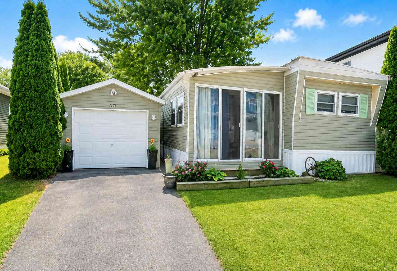 Mobile Home For Sale - 4171 W Joy Road<br/> Shelbyville, MI 49344