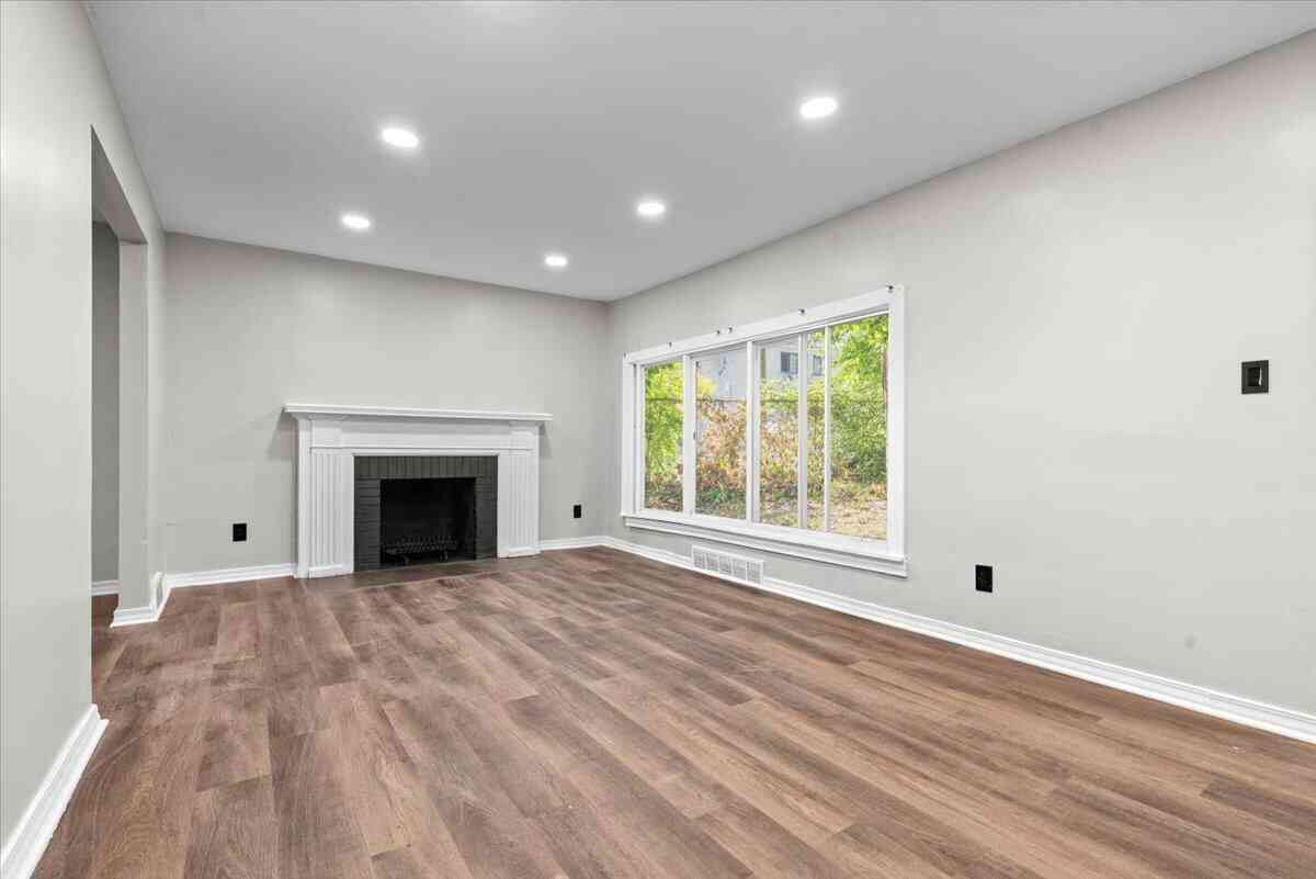 Homes For Rent - 16682 Tracey Street<br/> Detroit, MI 48235