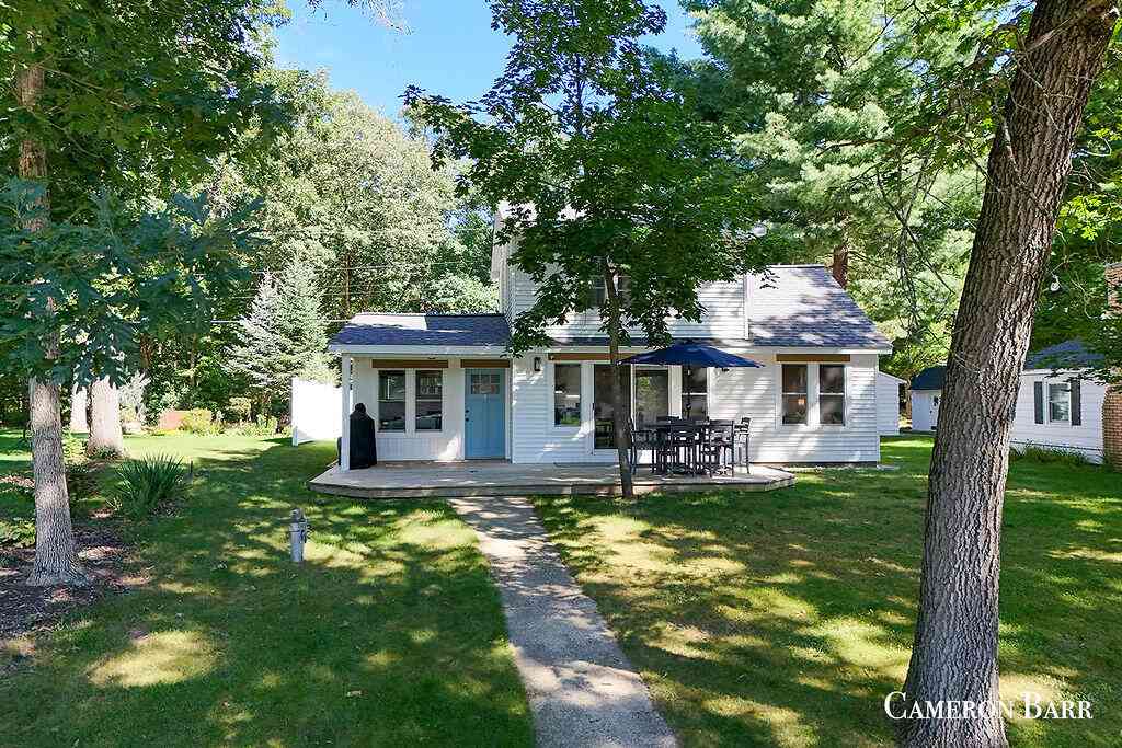 Homes For Sale - 1514 E Cove Point Drive<br/> Newaygo, MI 49337