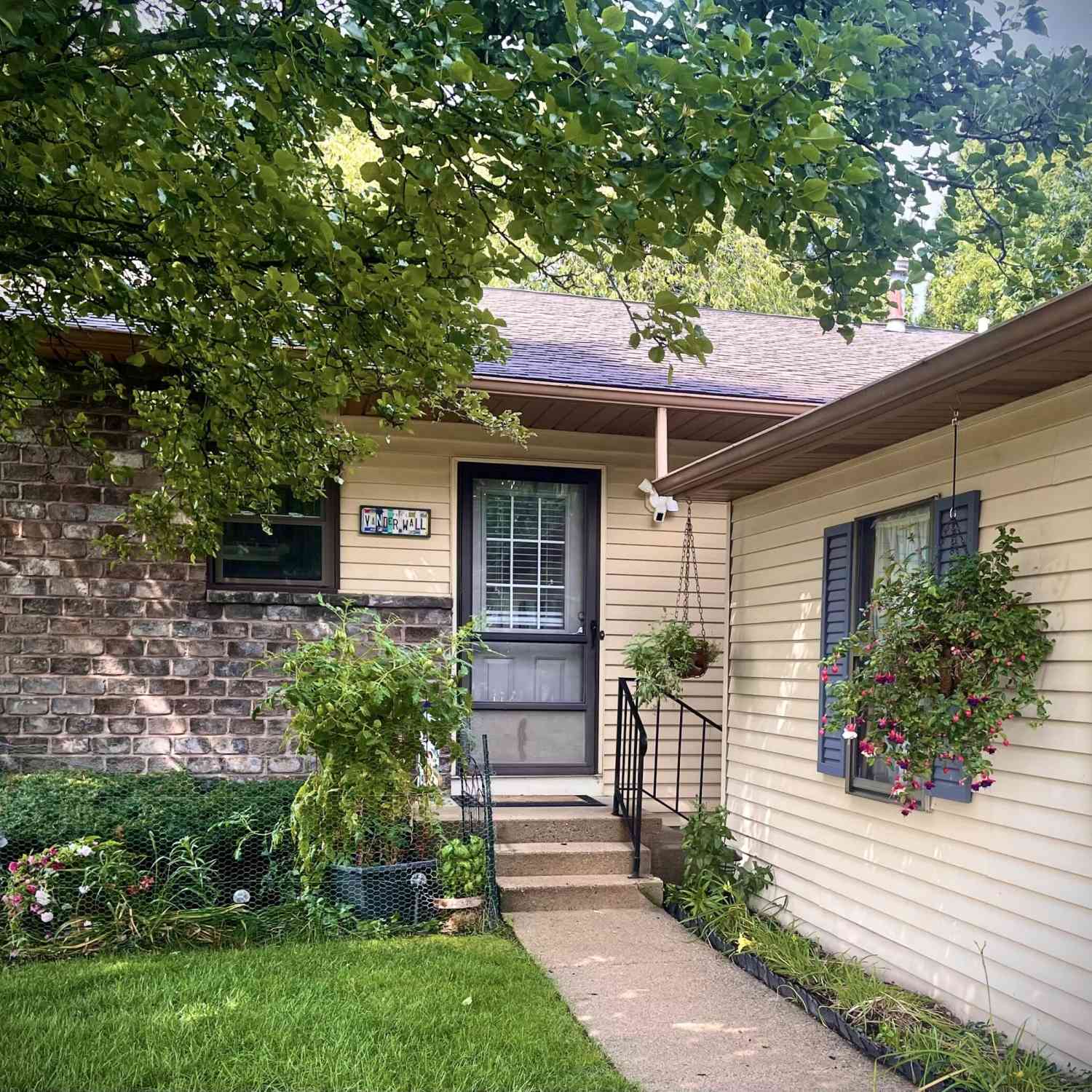 Condo For Sale - 3250 Oxford Drive<br/> Kent County, Kentwood, MI 49512