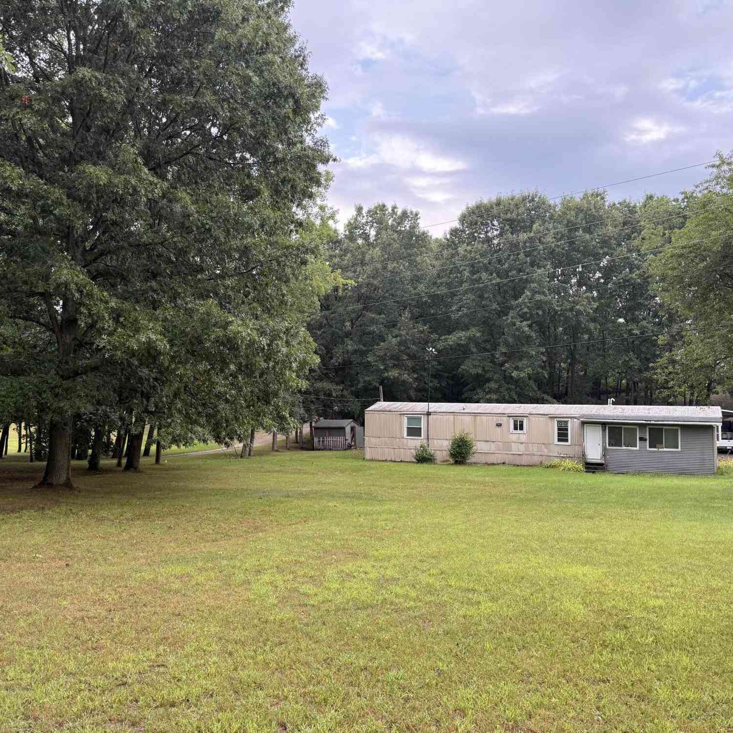 Mobile Home For Sale - 22104 W Kendaville Road<br/> Montcalm County, Pierson, MI 49339