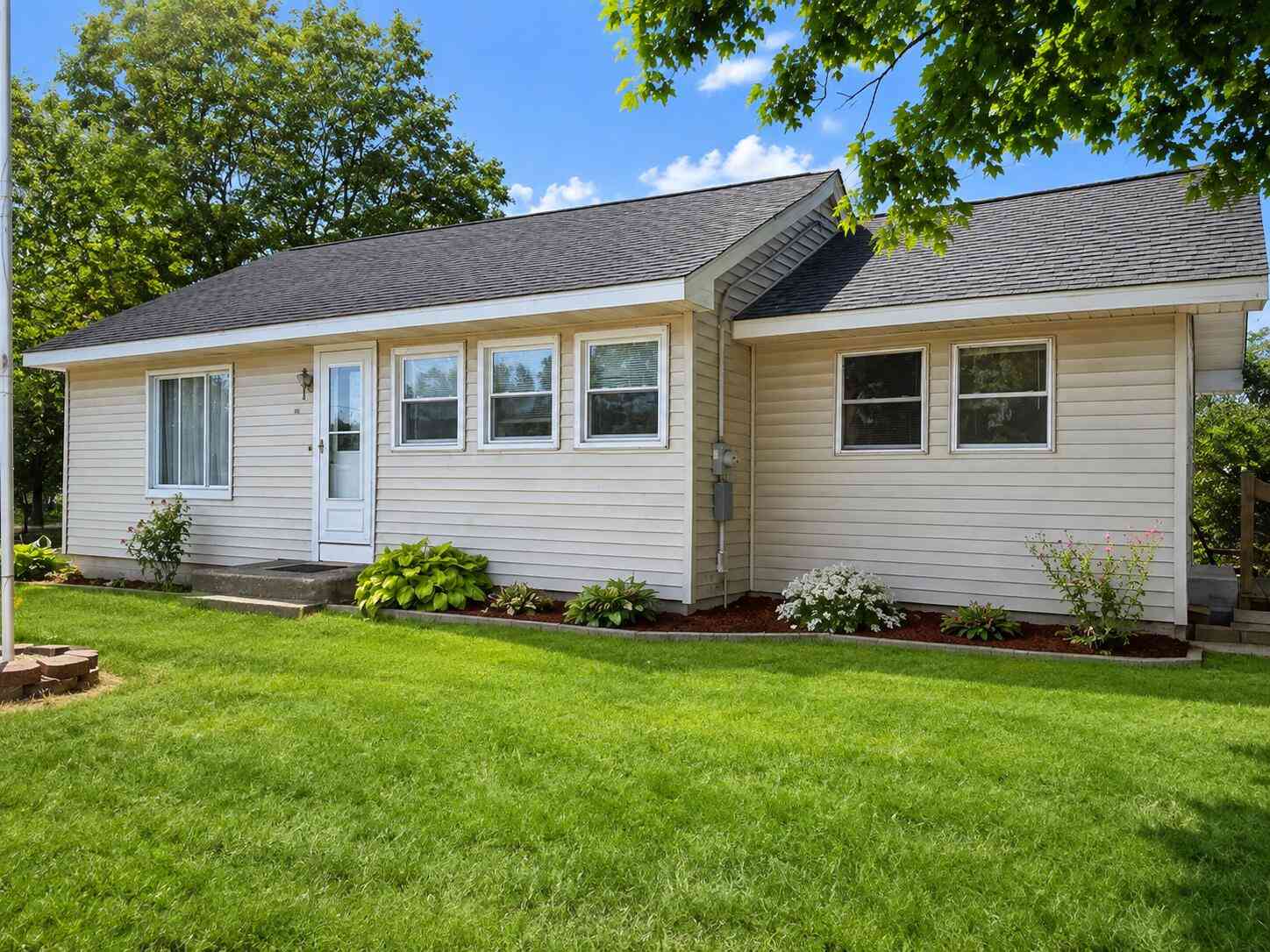 Homes For Sale - 156 Stearns Street<br/> Barryton, MI 49305